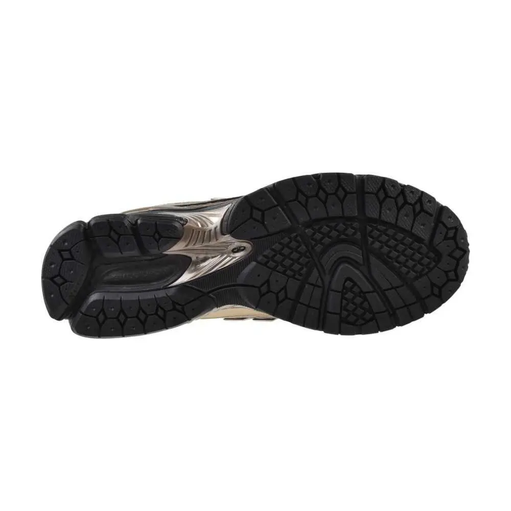 New Balance shoes - Bronze 4