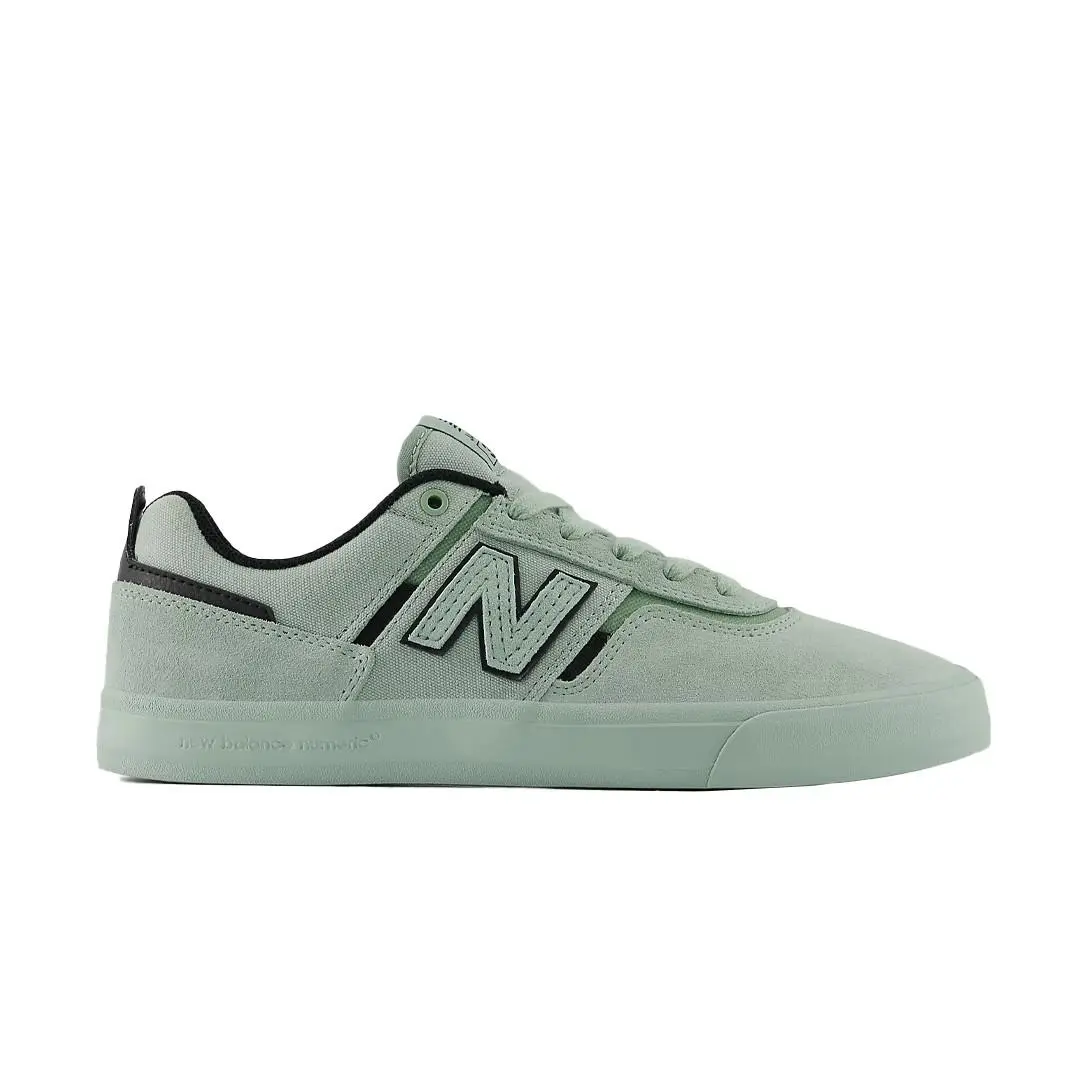 New Balance shoes - Green; Black 8