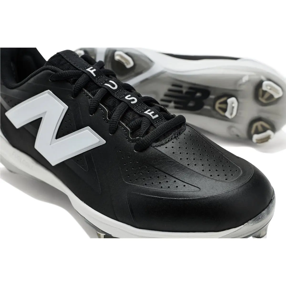 New Balance shoes - Black/White/Black 4