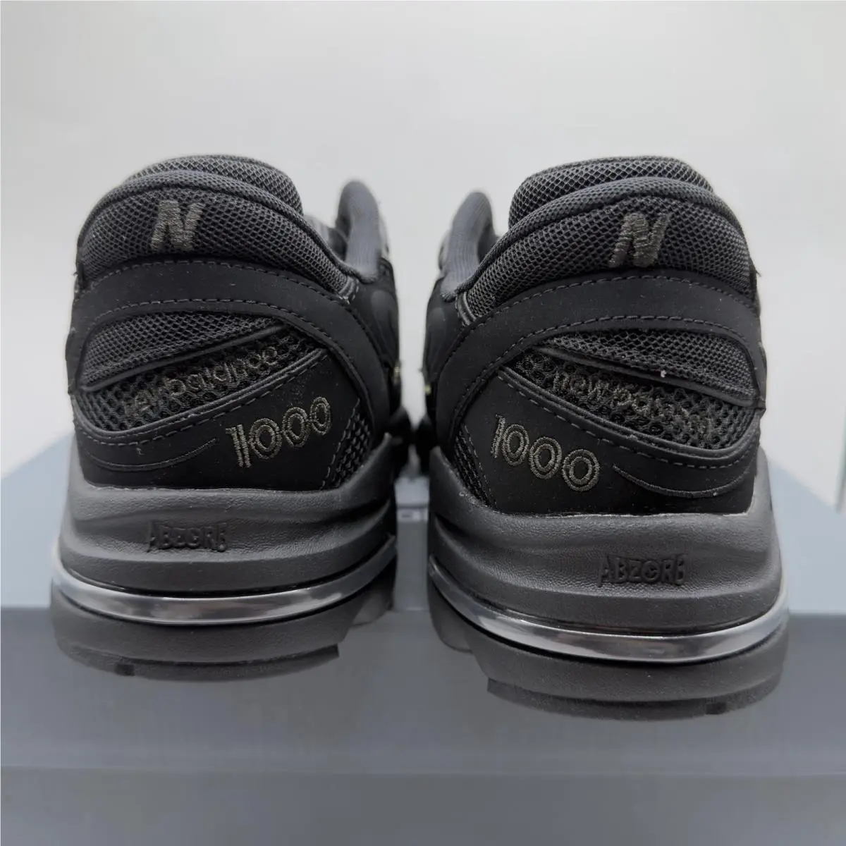 New Balance shoes - New Balance 1000 - M1000B - Black (UPC: 0198686306599) 2
