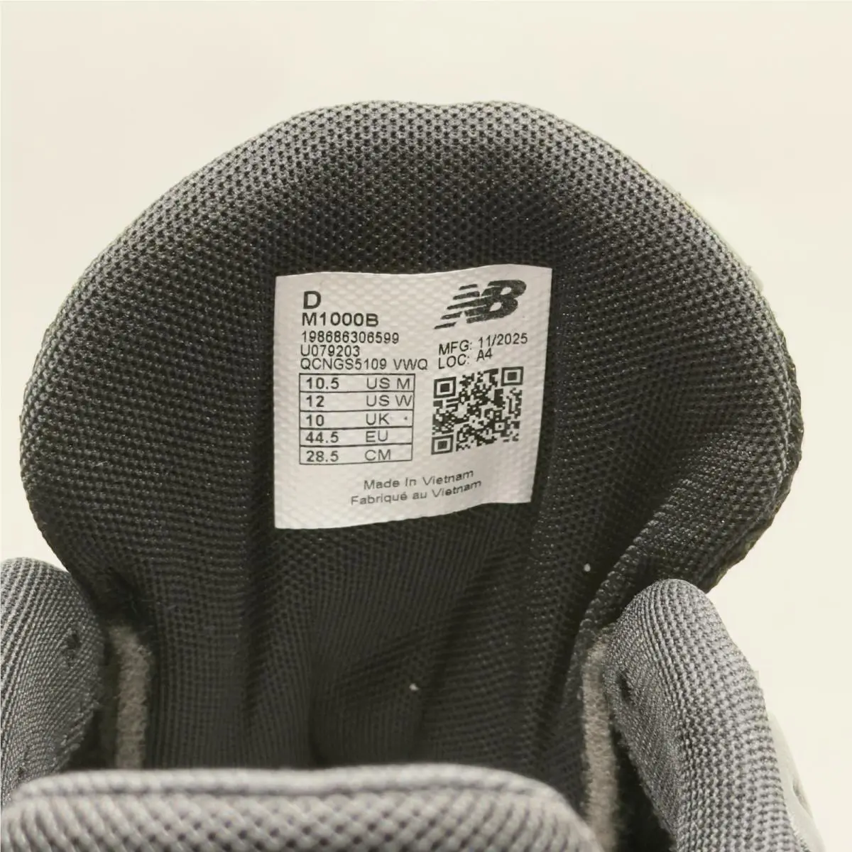 New Balance shoes - New Balance 1000 - M1000B - Black (UPC: 0198686306599) 10