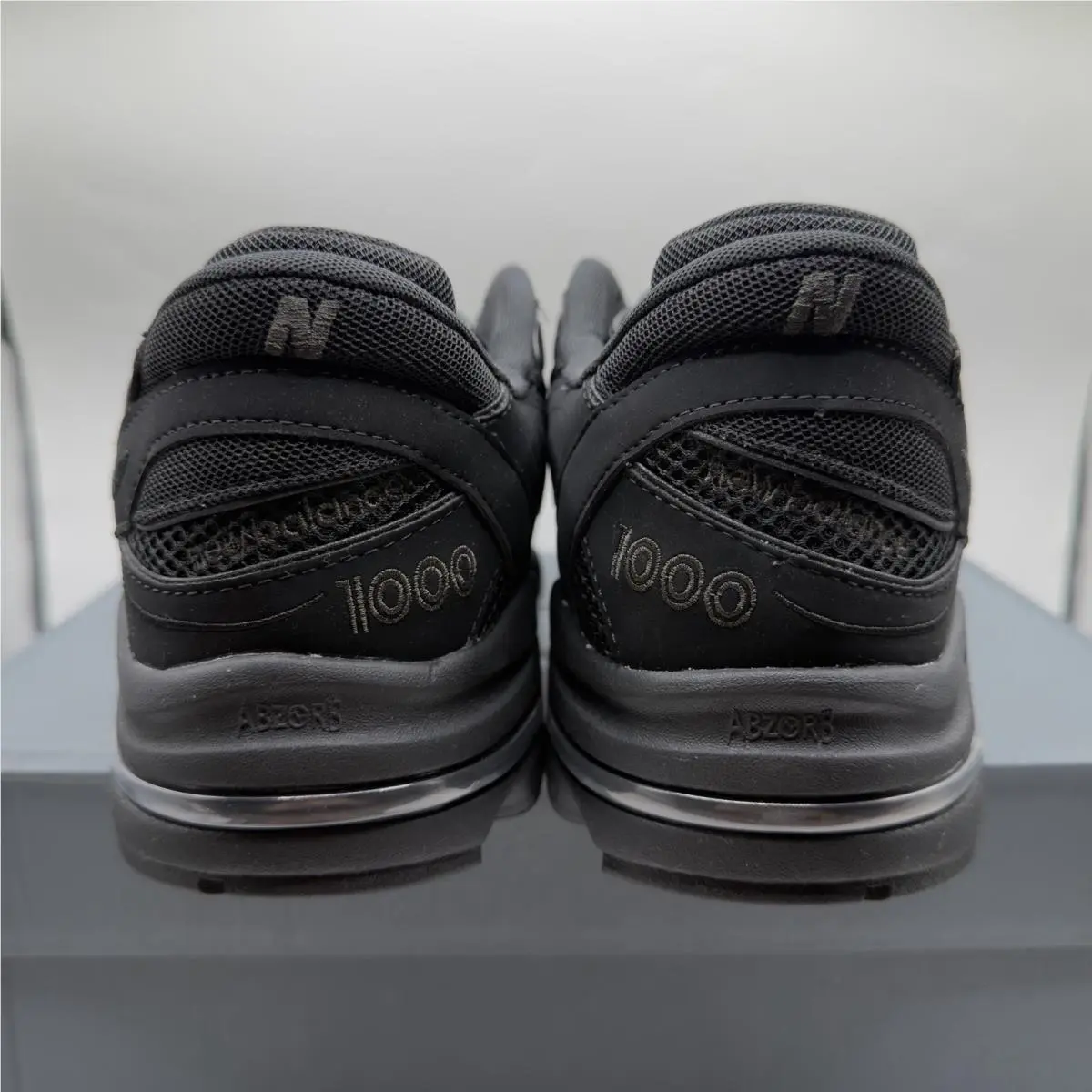 New Balance shoes - New Balance 1000 - M1000B - Black (UPC: 0198686306636) 2