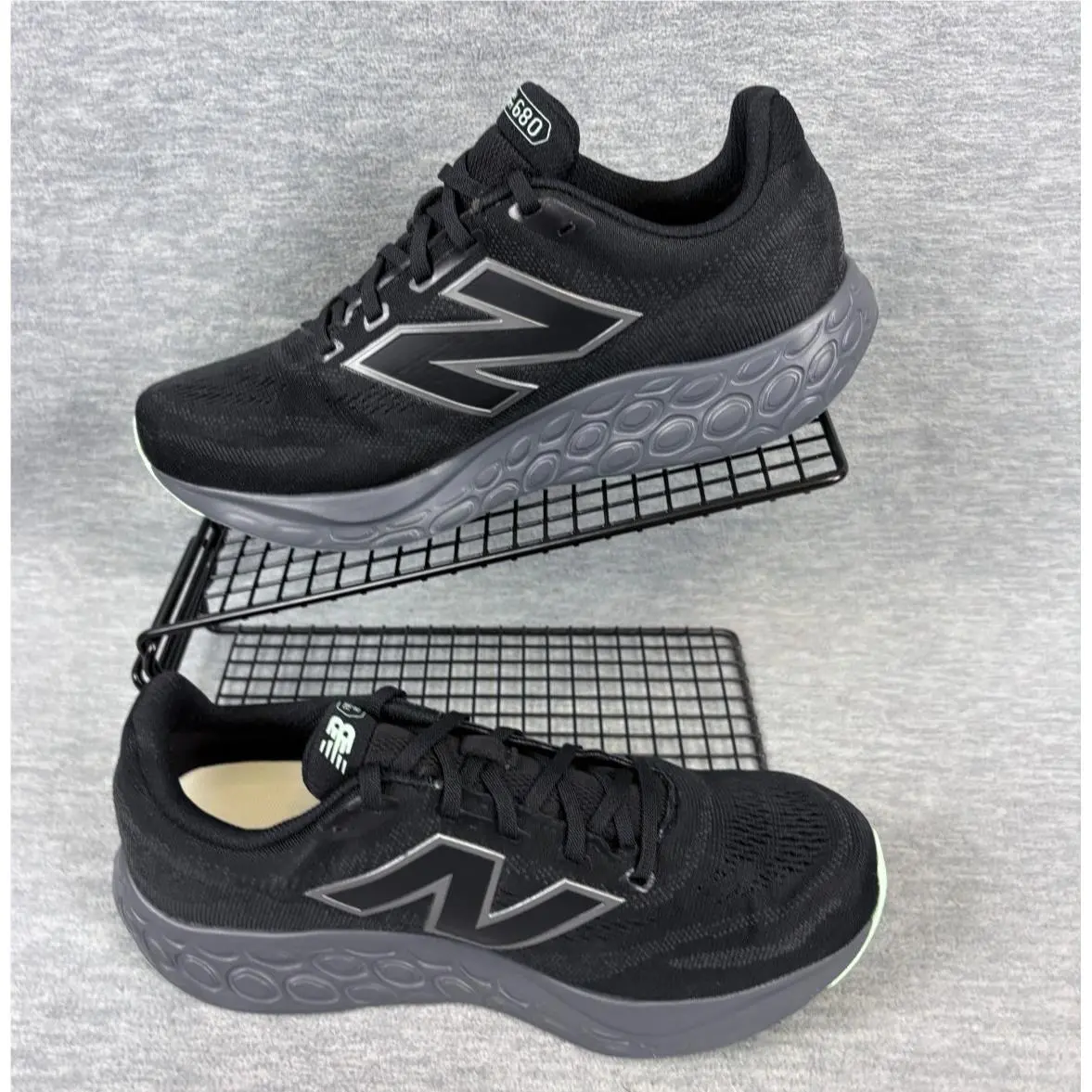 New Balance shoes - New Balance Fresh Foam 680 v8 Waterproof - M680WBK8 - Black 1