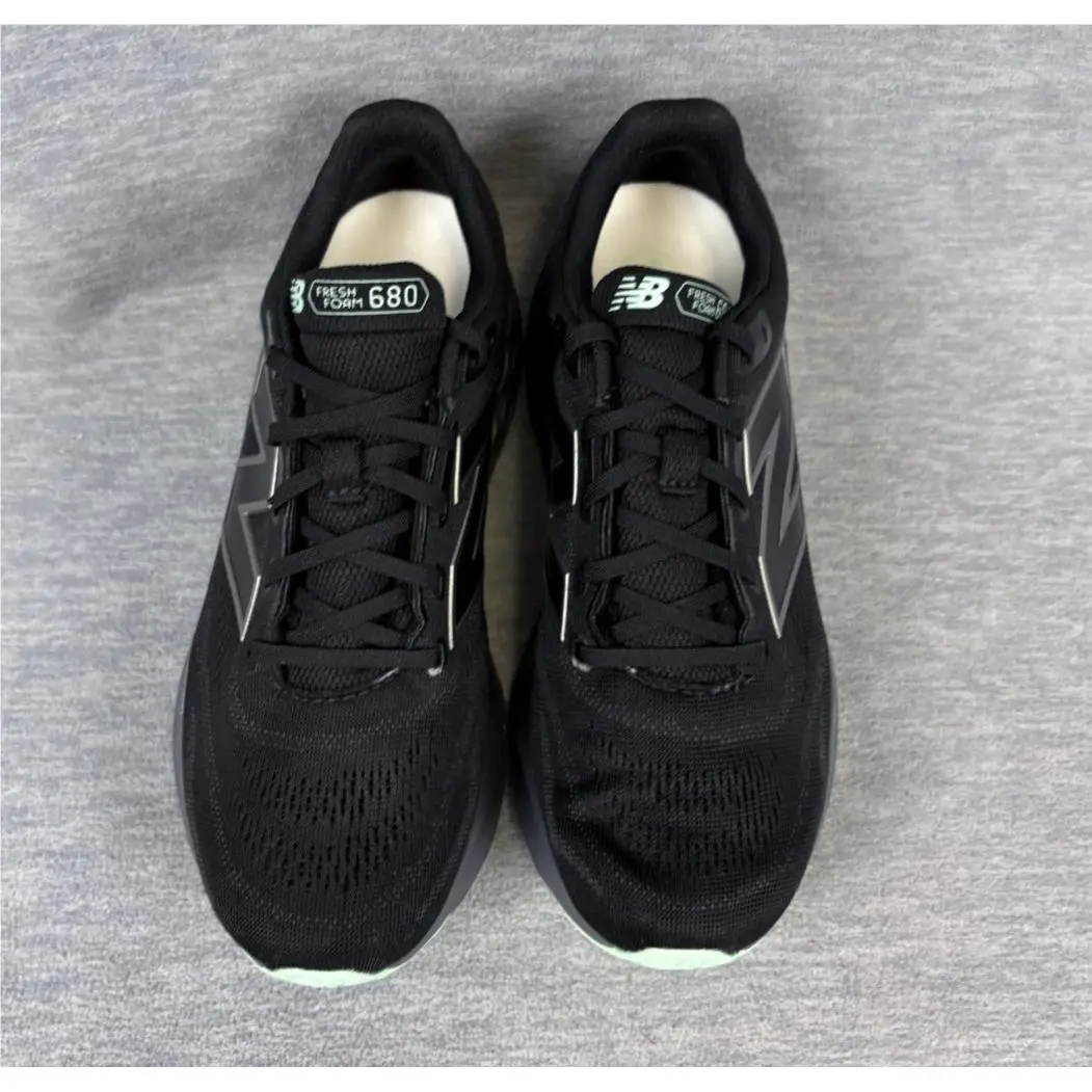 New Balance shoes - New Balance Fresh Foam 680 v8 Waterproof - M680WBK8 - Black 3