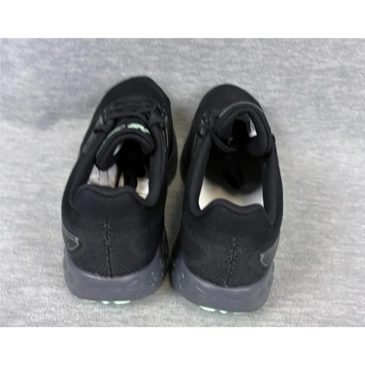 New Balance shoes - New Balance Fresh Foam 680 v8 Waterproof - M680WBK8 - Black 5