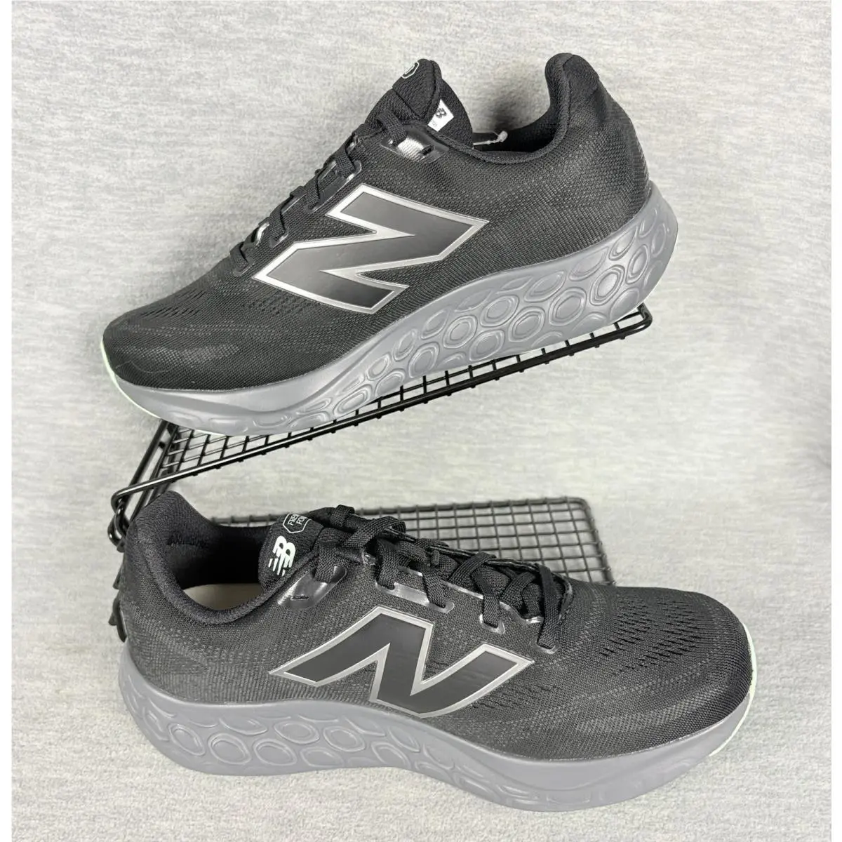 New Balance shoes - New Balance Fresh Foam 680 v8 Waterproof - M680WBK8 - Black 0