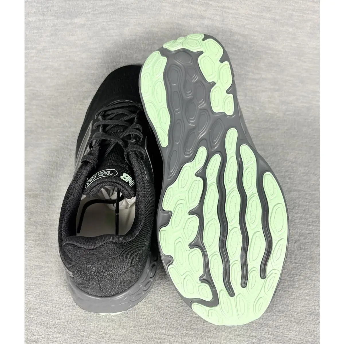 New Balance shoes - New Balance Fresh Foam 680 v8 Waterproof - M680WBK8 - Black 6