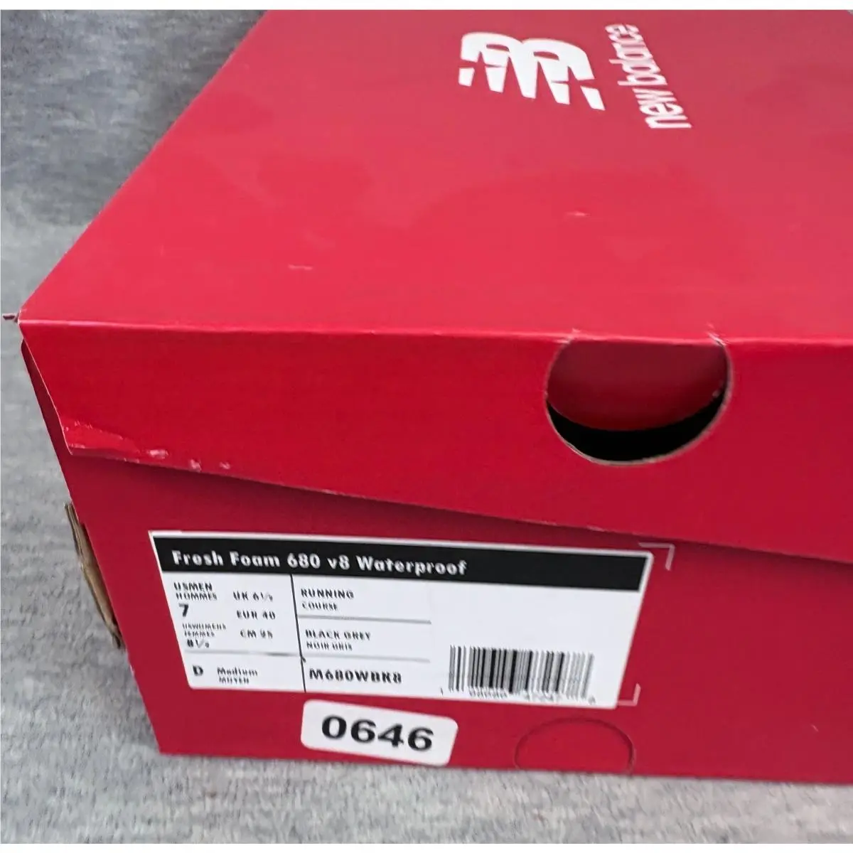 New Balance shoes - New Balance Fresh Foam 680 v8 Waterproof - M680WBK8 - Black 9