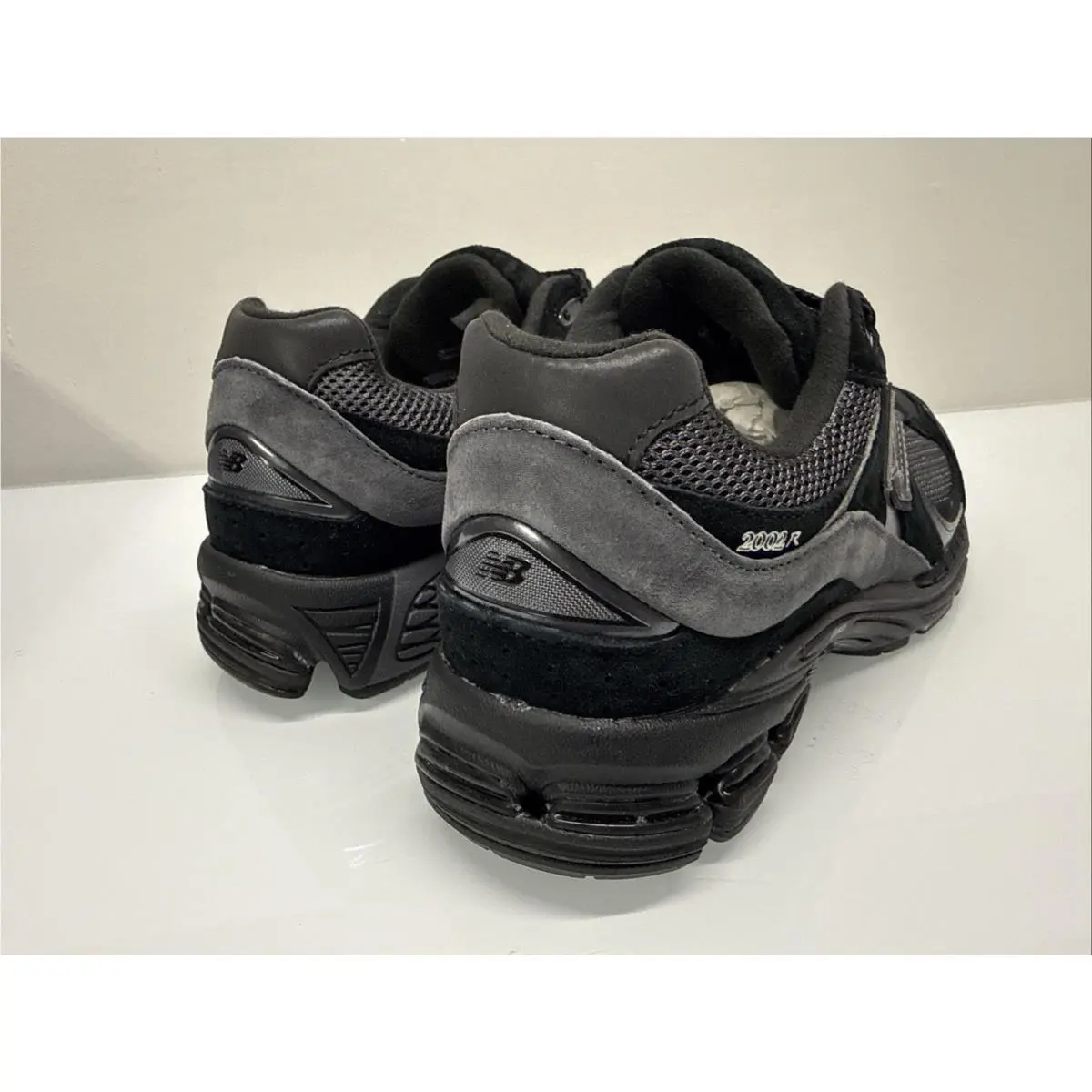 New Balance shoes - New Balance 2002 R - M2002RBL - Black 1