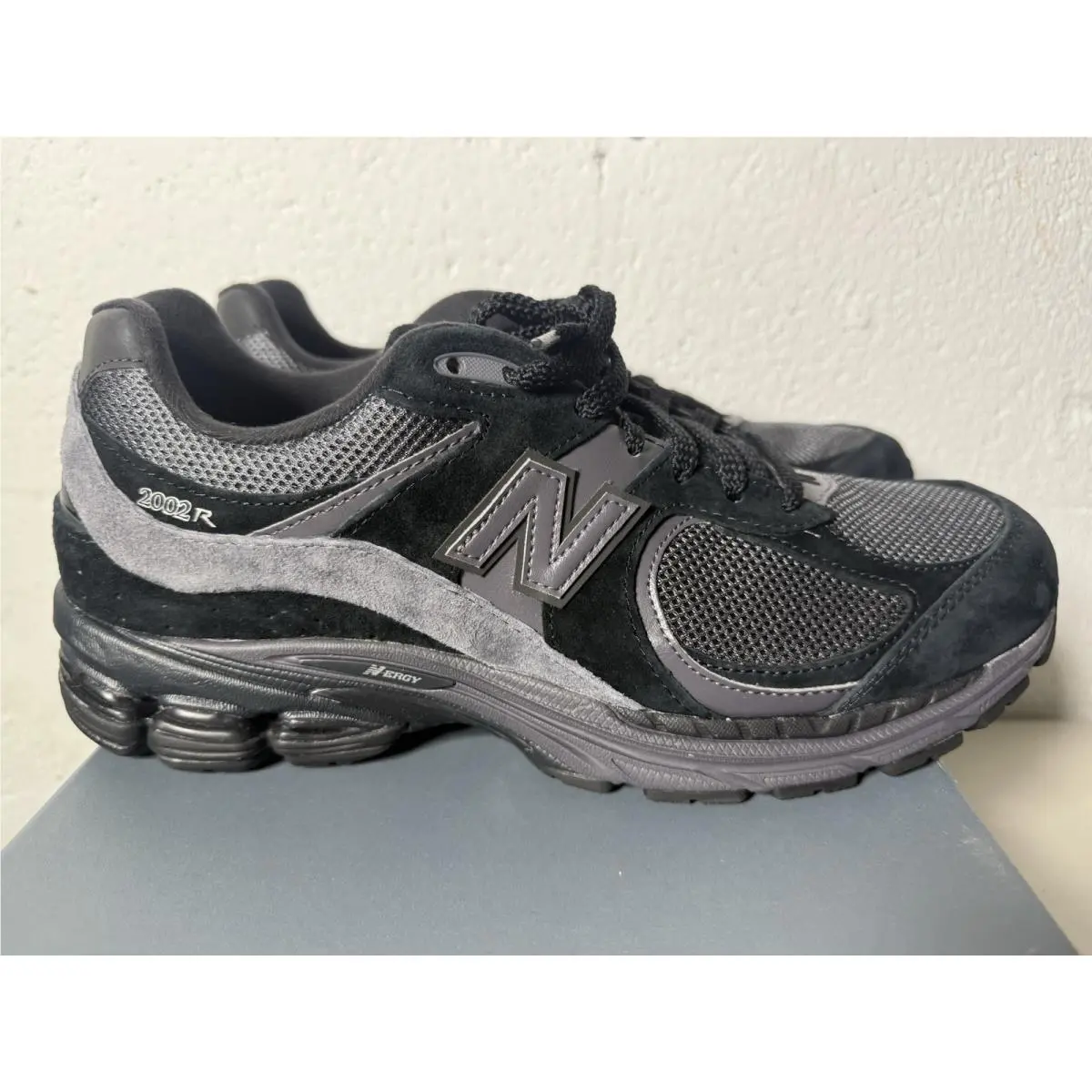 New Balance shoes - New Balance 2002R - M2002RBL - Black 2
