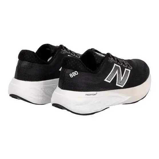 New Balance shoes - New Balance 880 v15 - M880B15 - Black 1
