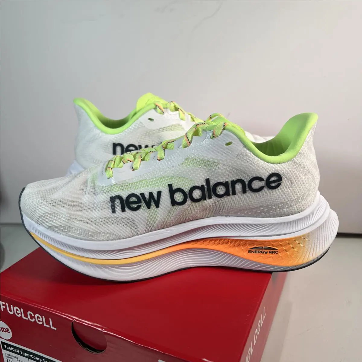 New Balance shoes - New Balance FuelCell SuperComp - FuelCell SuperComp - White 5