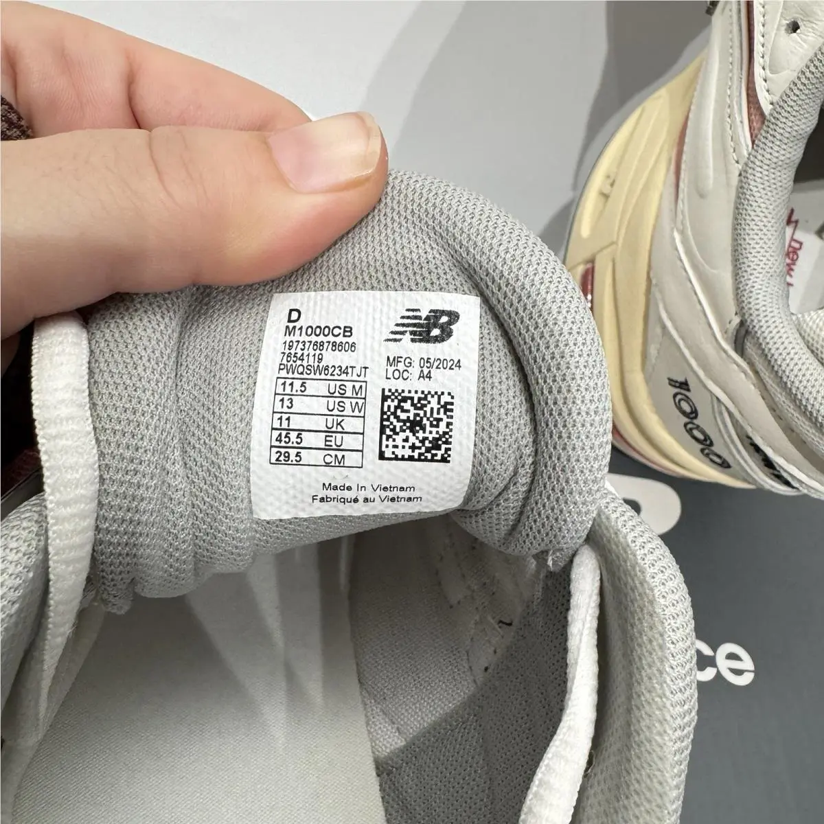 New Balance shoes - New Balance 1000 - M1000CB - Cream 6