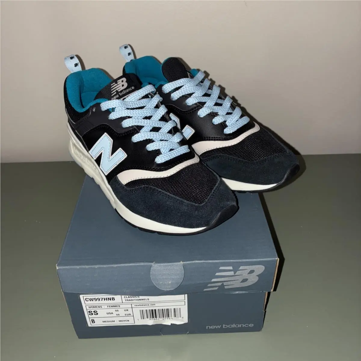 New Balance Women’s Sample Shoes CW997HNB Size 7B New Other