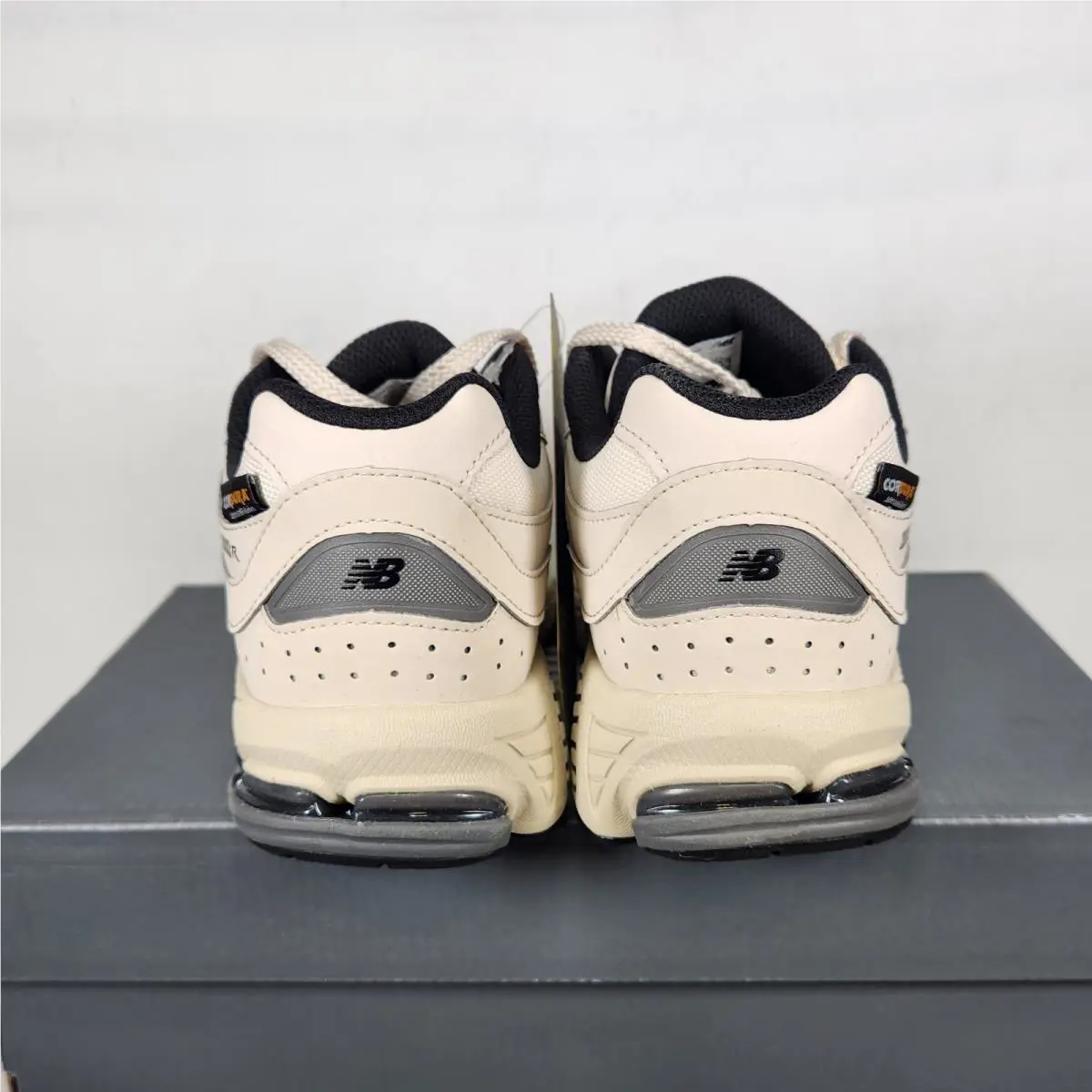 New Balance shoes - 2002R - 2002R - Beige 2