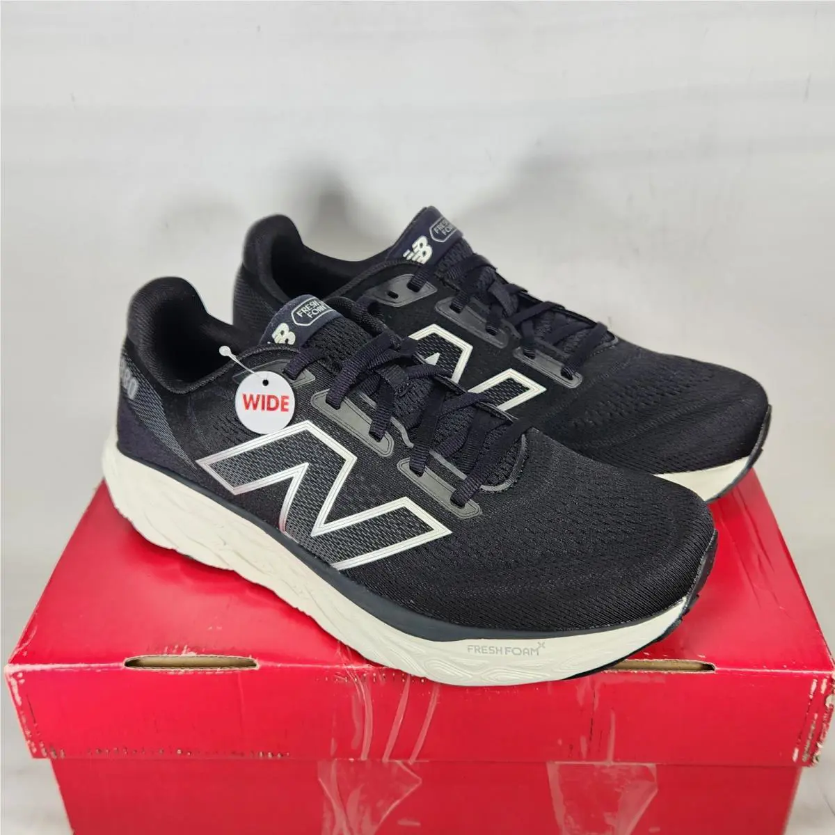 New Balance shoes - New Balance 880 - Black 0