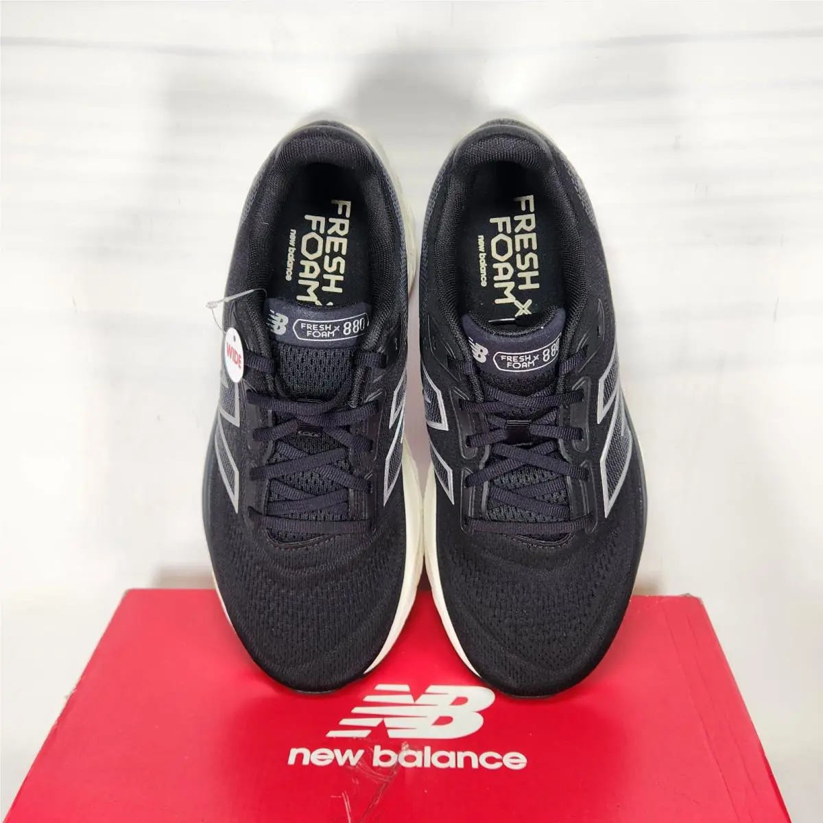 New Balance shoes - New Balance 880 - Black 1