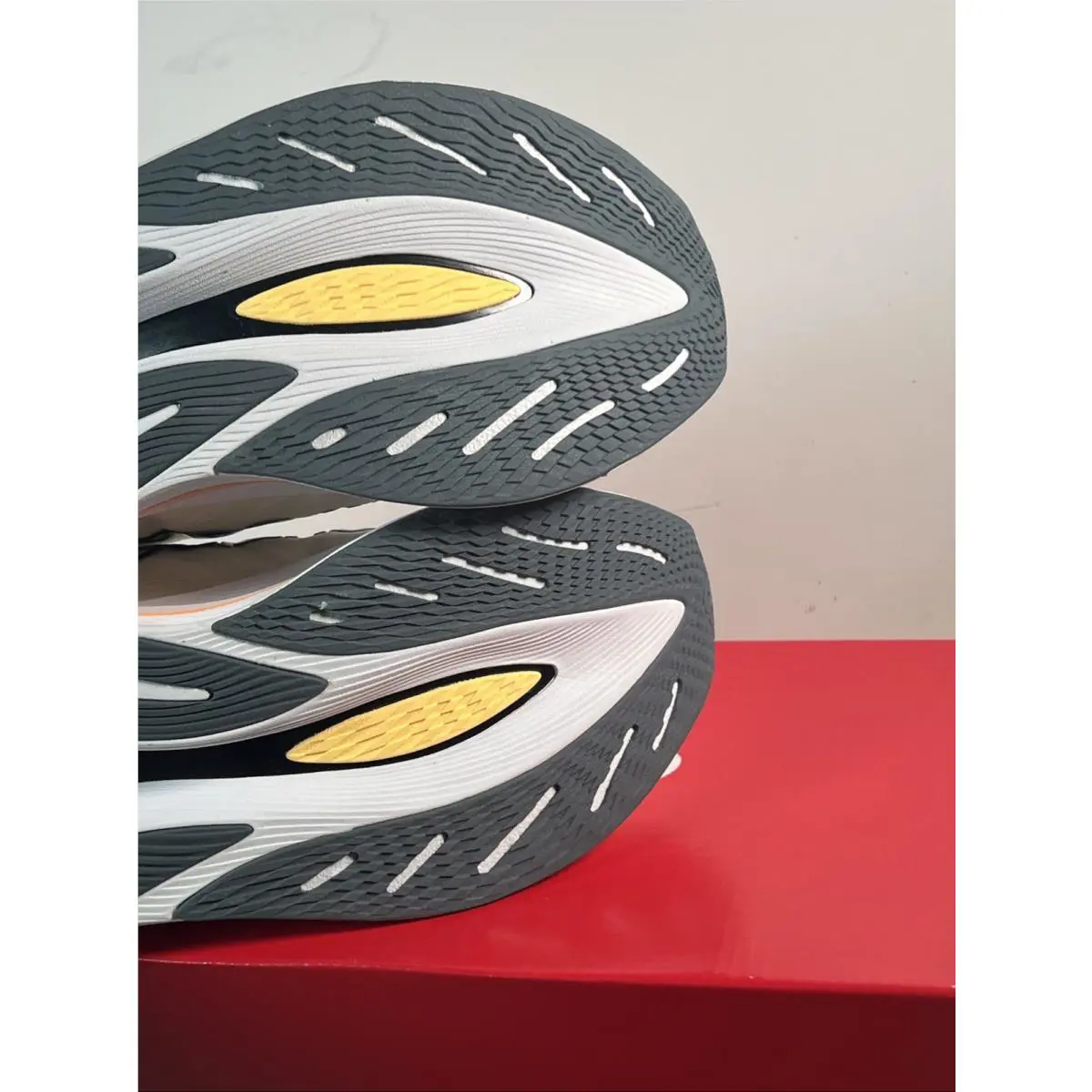 New Balance shoes - New Balance FuelCell SuperComp - FuelCell SuperComp - White 9