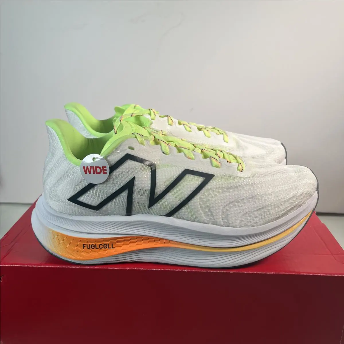 New Balance shoes - New Balance FuelCell SuperComp - FuelCell SuperComp - White 0