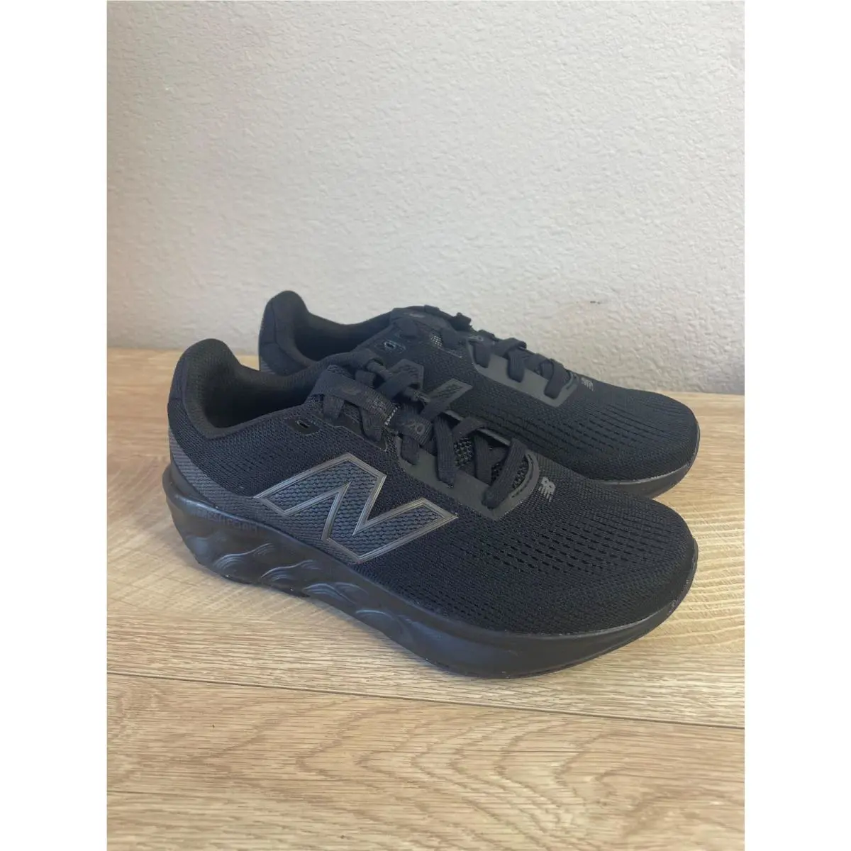 New Balance shoes - New Balance 520 - W020LT9 - Black 1
