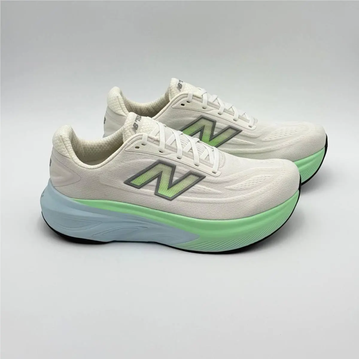 New Balance shoes - New Balance Fresh Foam X More V6 - WMORLD6 - White (UPC: 198686608976) 1