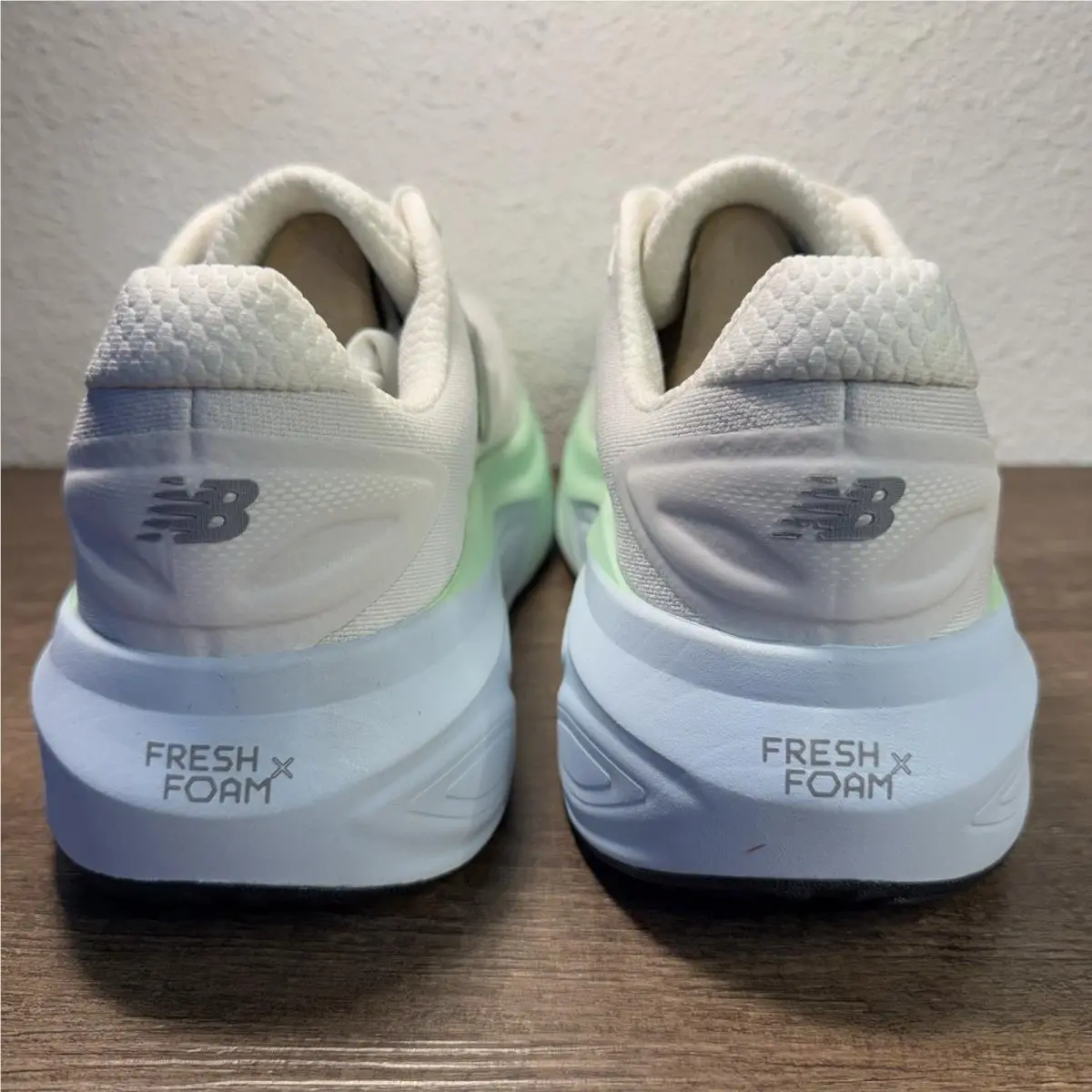 New Balance shoes - New Balance Fresh Foam X More V6 - WMORLD6 - SEA SALT with LAB GREEN and Frosted Glass 8