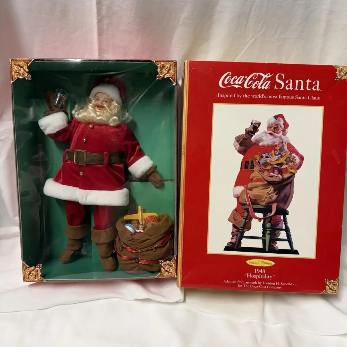 Coca Cola Santa 1948 Hospitality by Mattel 23288 Barbie