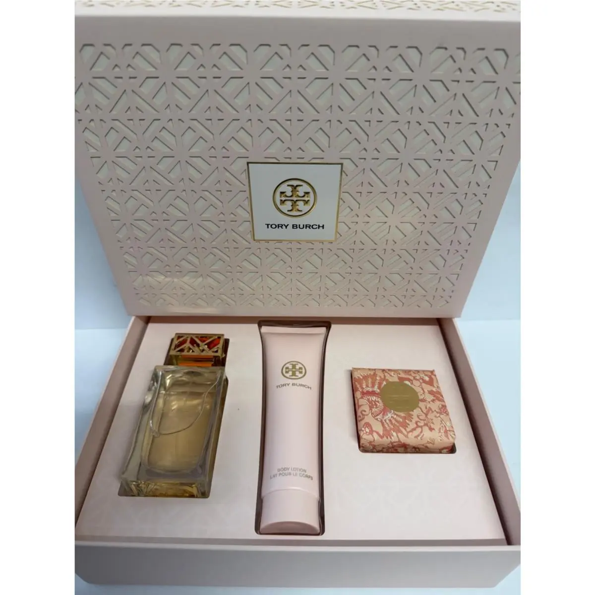 Tory Burch Perfume Gift Set For Women 3.4 Oz. Edp/ Blotion/ Bath Soap