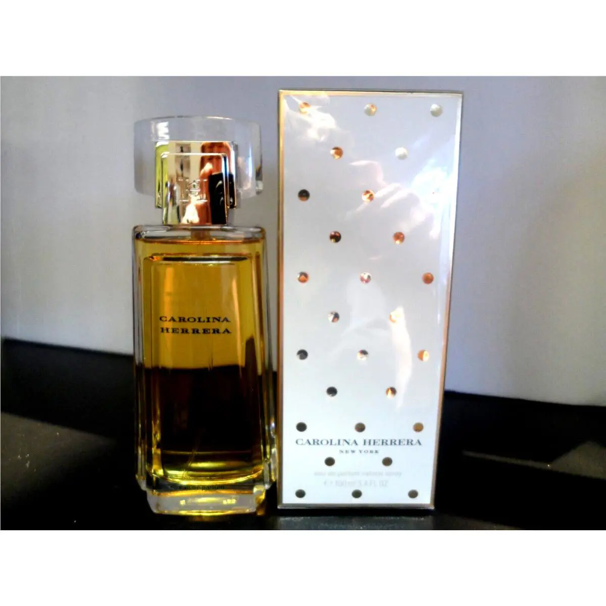 Vintage Carolina Herrera Women Edp Spray 3.4 oz / 100 ml Box Gold Dots
