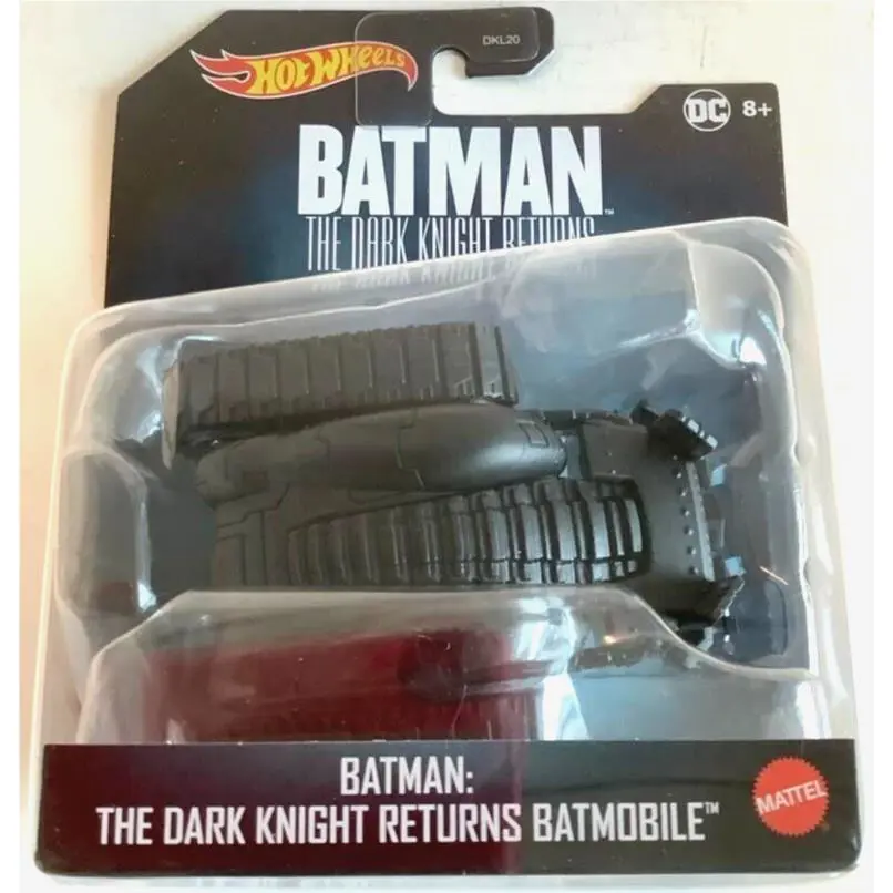 Mattel HMV97 Hot Wheels Batman: The Dark Knight Returns Batmobile Tank 1:50