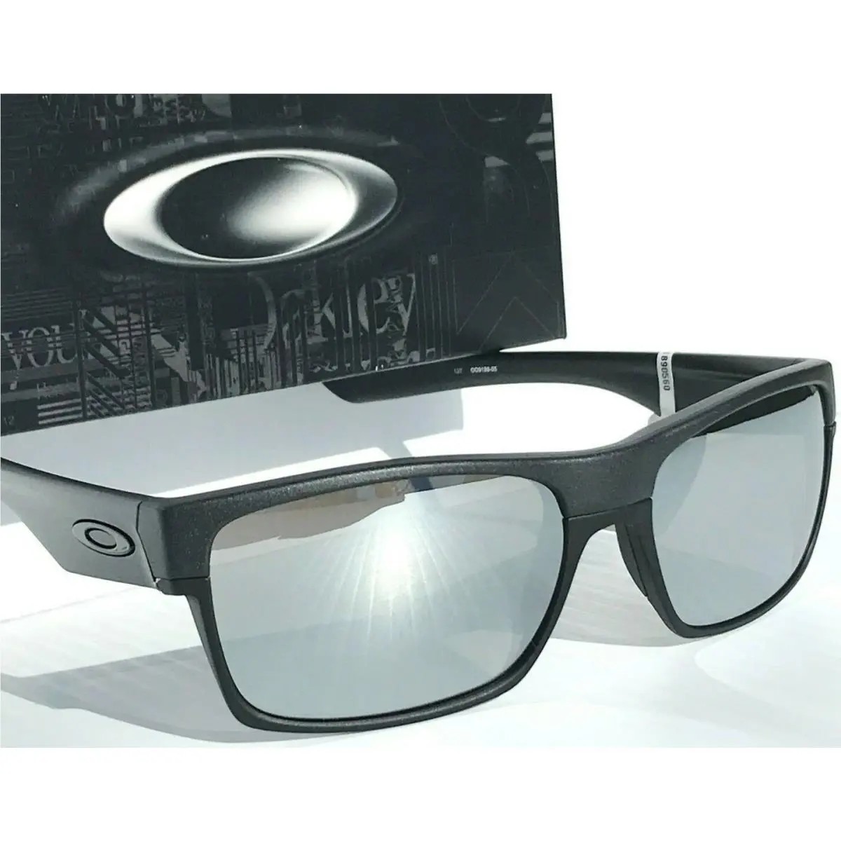 Oakley Two Face Steel Black Polarized Galaxy Chrome Mirror Sunglass 9189