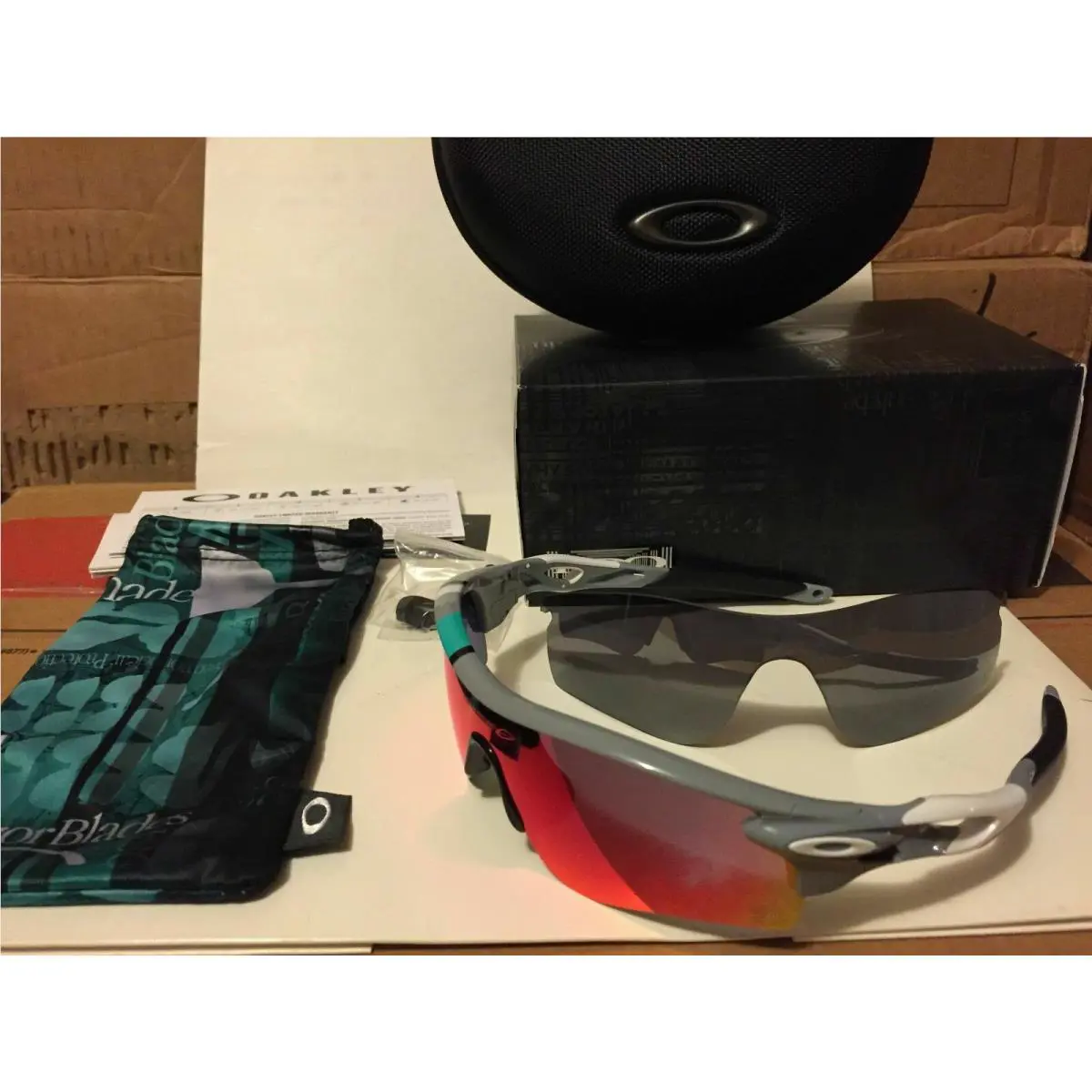 30 Years Radarlock Path Fog / +red Iridium Black Iridium OO9181-29 by Oakley