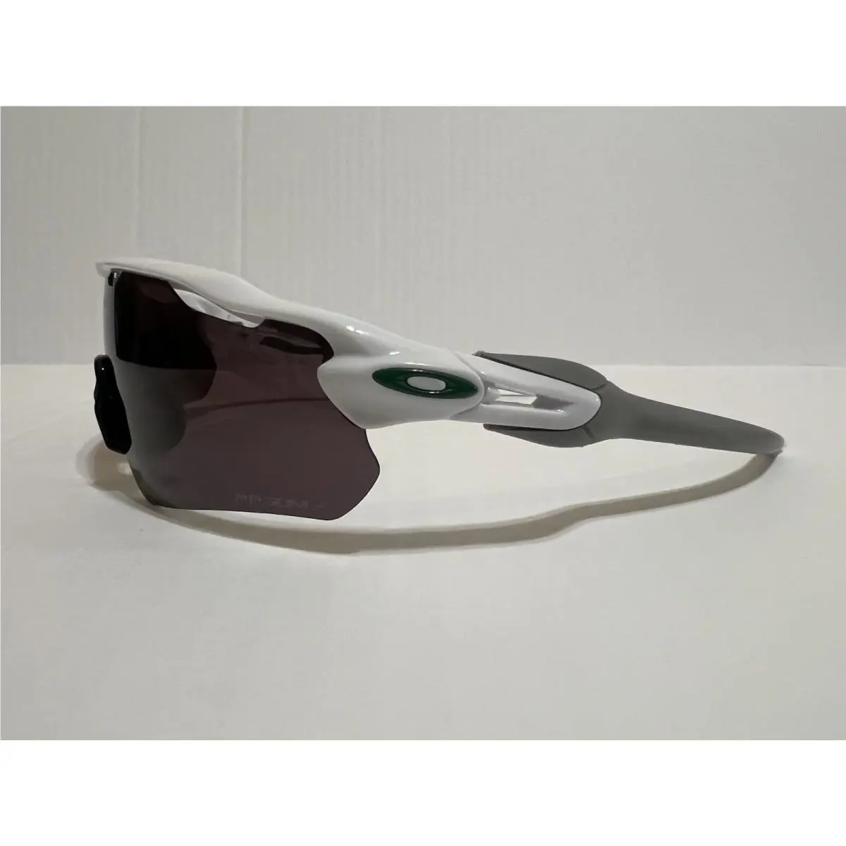 Radar EV Path Prizm Lens OO9208 White/gray Frame Case by Oakley