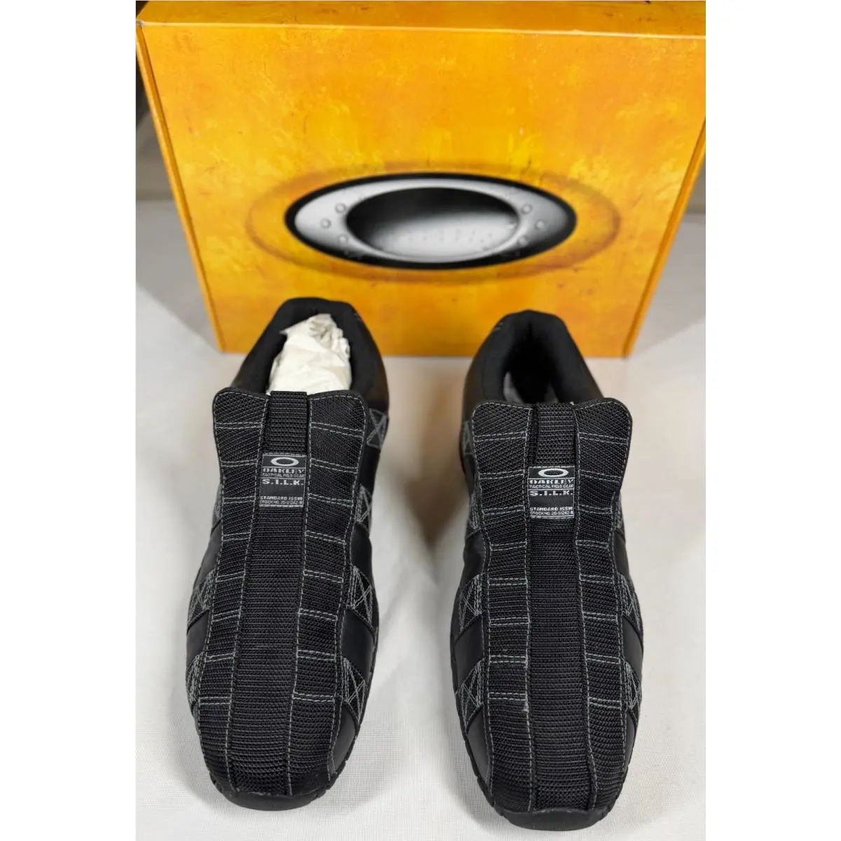 Vintage  Silk Laceless Black Size 12 13129-001 by Oakley