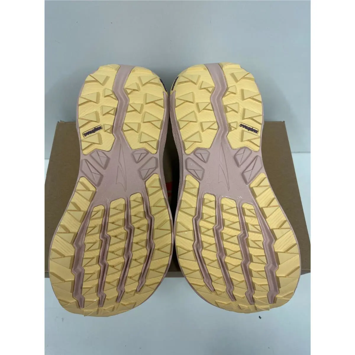 Altra shoes - Altra Experience Wild 2 - Experience Wild - Gray (220) 16