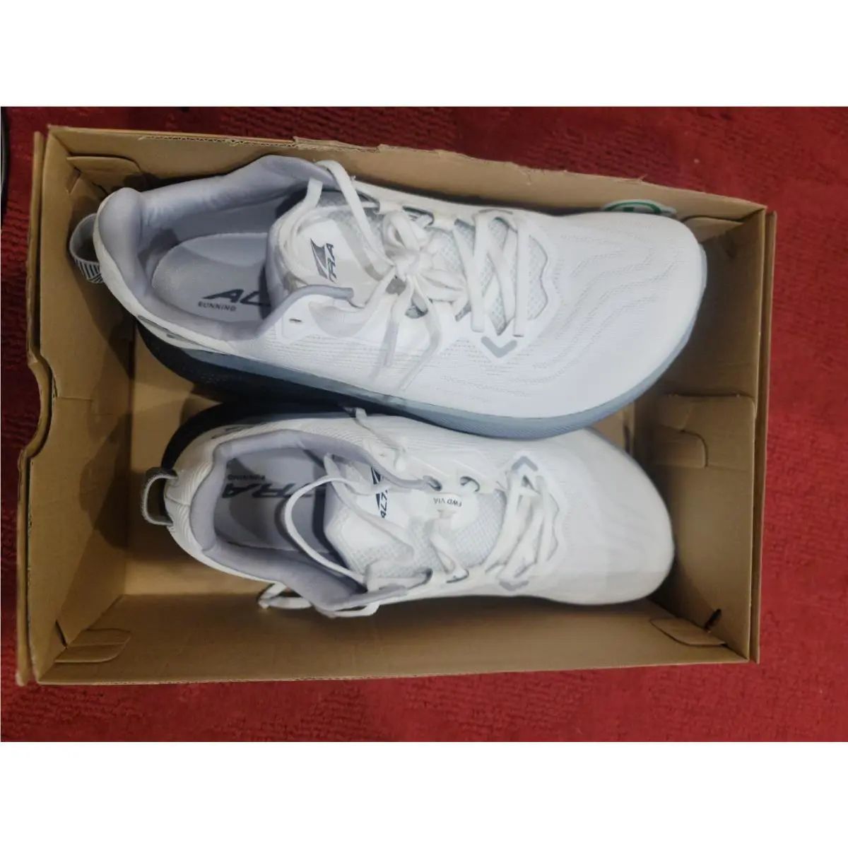 Altra shoes - Altra FWD VIA - FWD VIA - ALOA85PN103 - White 1