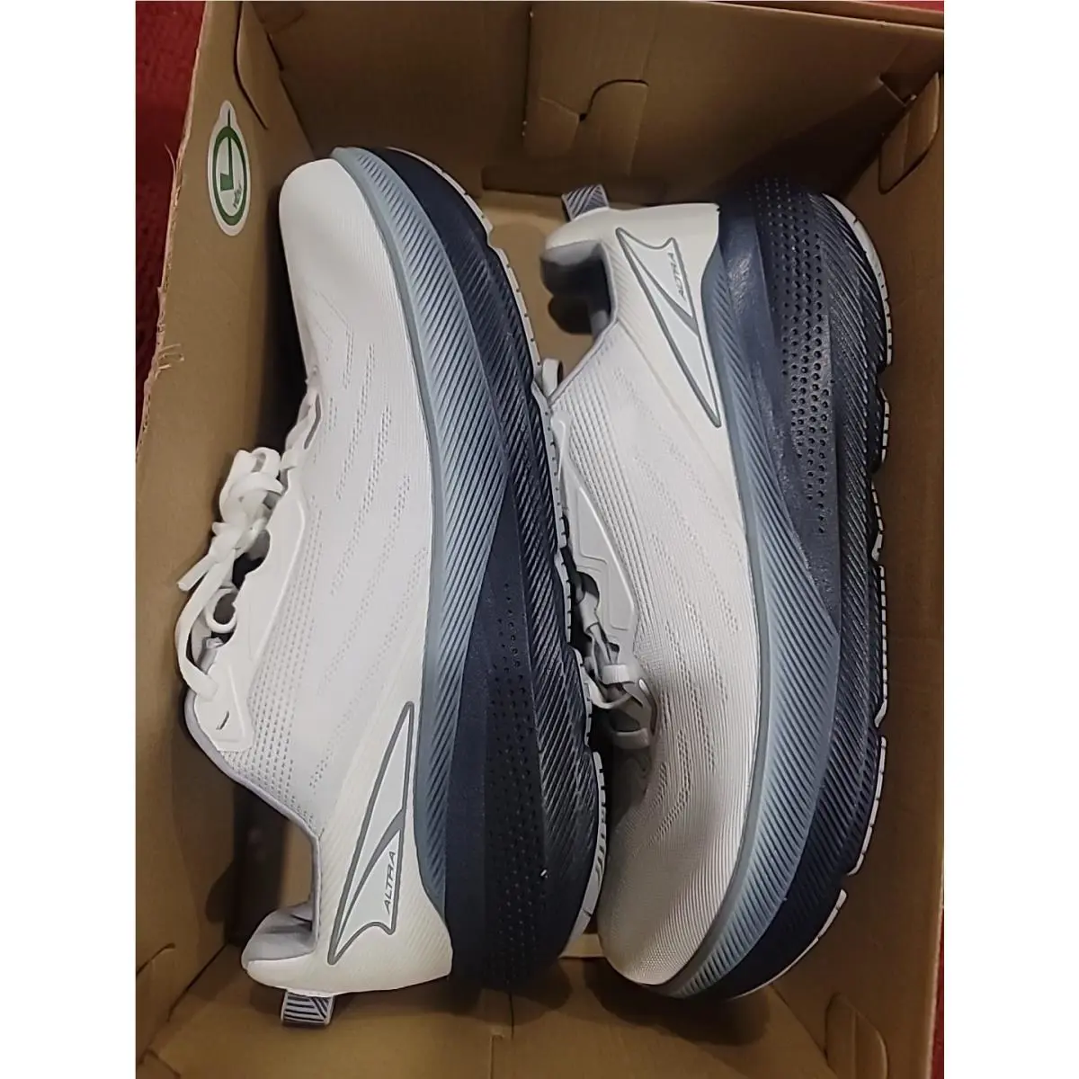 Altra shoes - Altra FWD VIA - FWD VIA - ALOA85PN103 - White 4