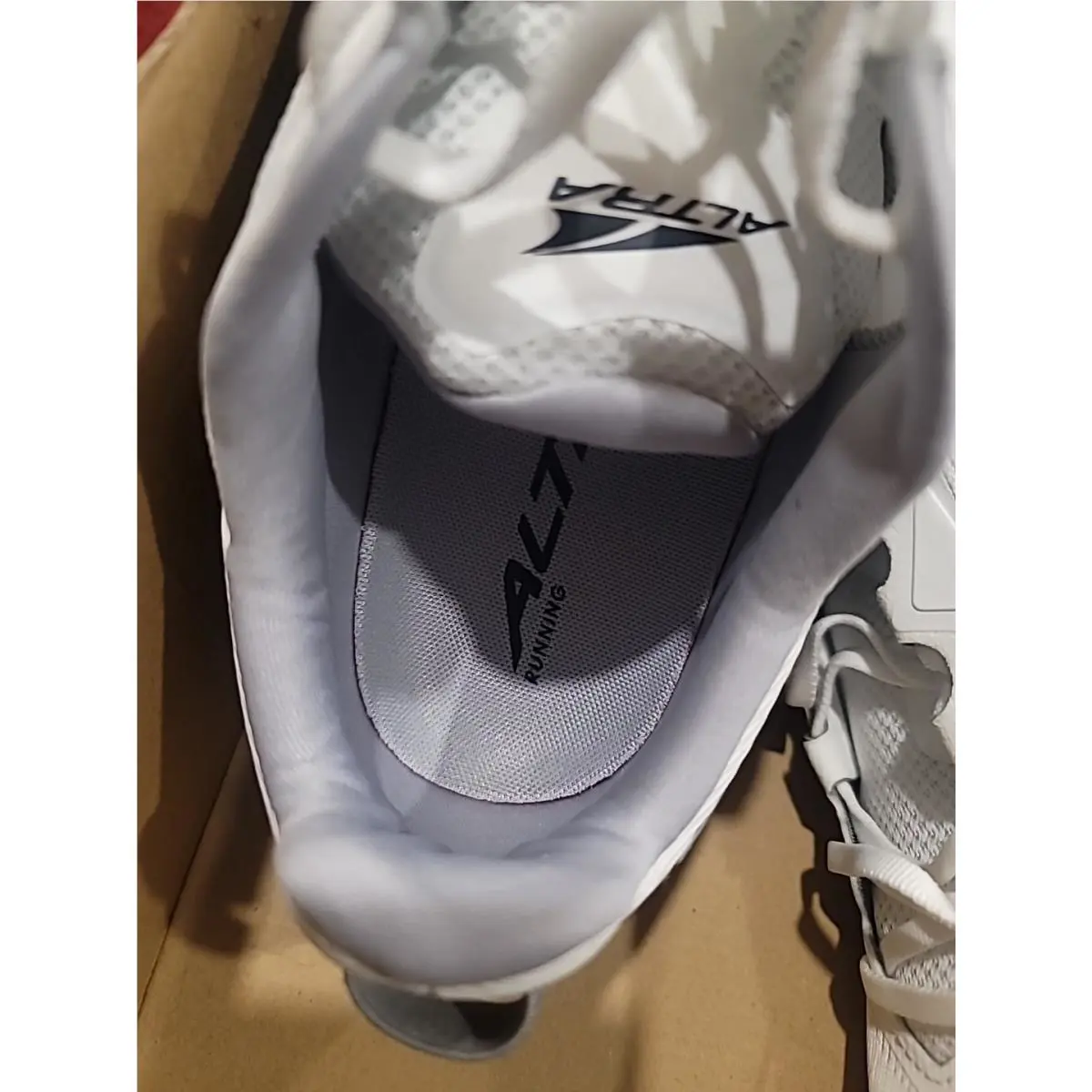 Altra shoes - Altra FWD VIA - FWD VIA - ALOA85PN103 - White 5