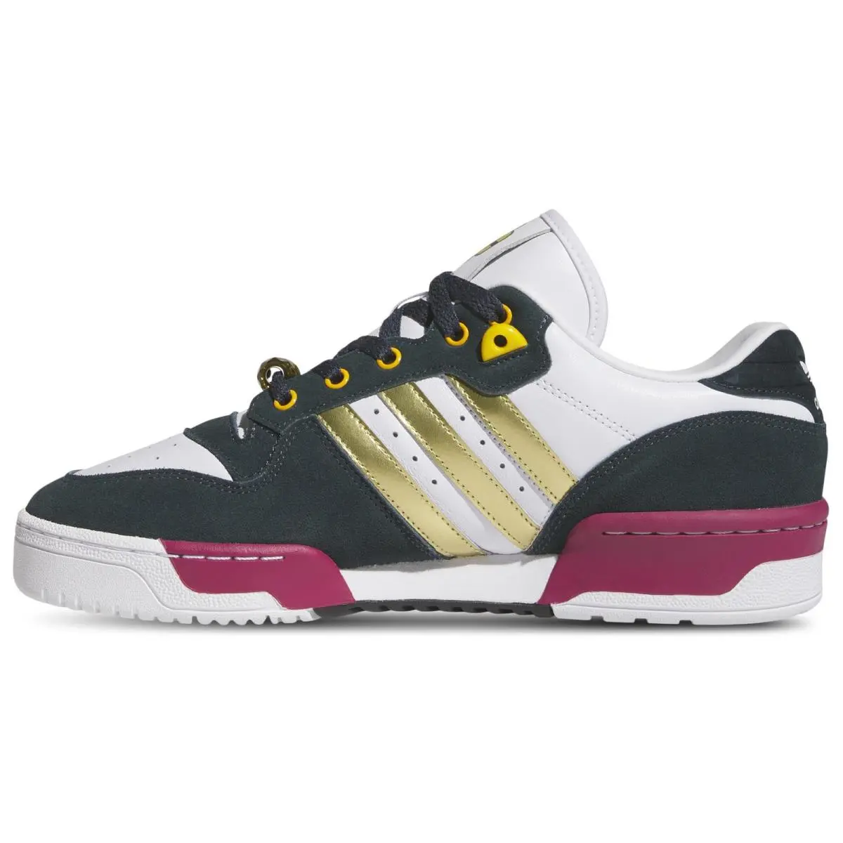 Adidas shoes - Cloud White/Gold Metallic/Pantone 0