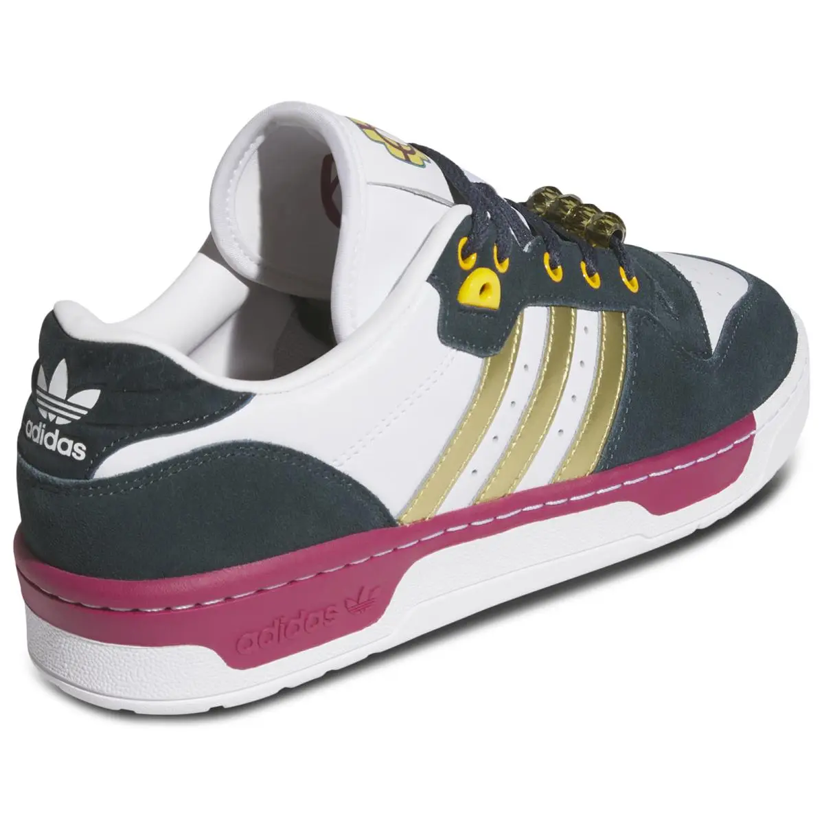 Adidas shoes - Cloud White/Gold Metallic/Pantone 1