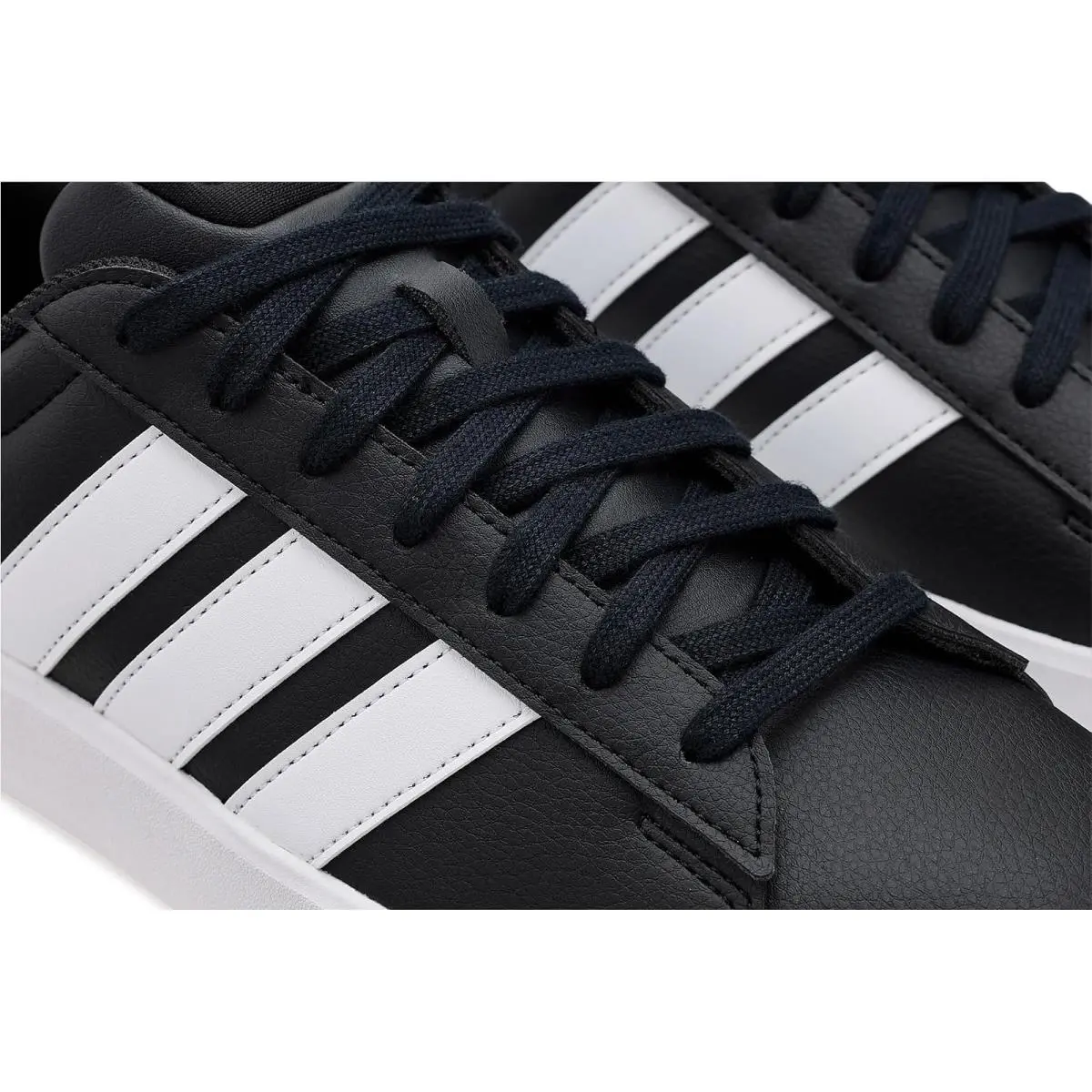 Adidas shoes - Black/White/White 11