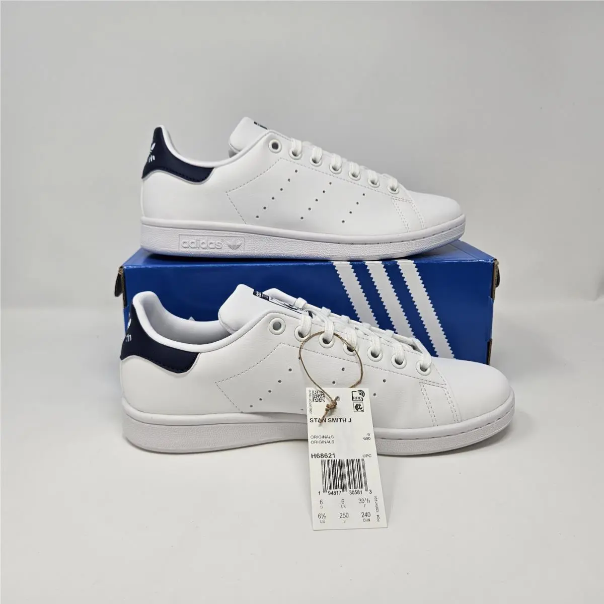 Adidas shoes - adidas Stan Smith - Stan Smith - H68621 - White 0
