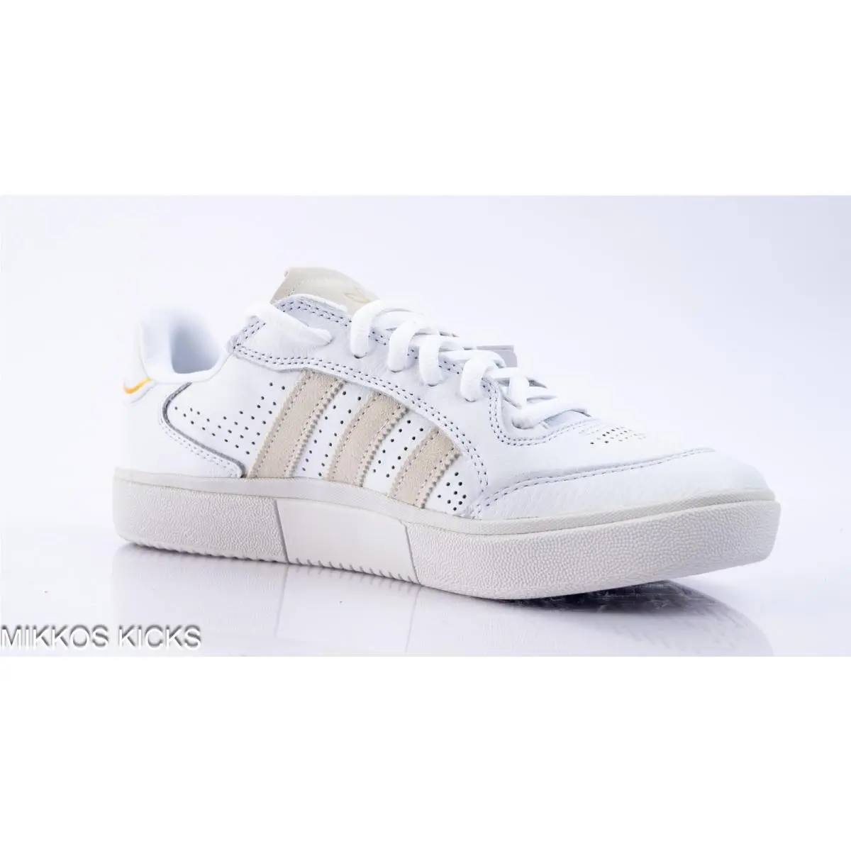 Adidas shoes - adidas Tyshawn Low - Tyshawn Low - JH8158 - White 3