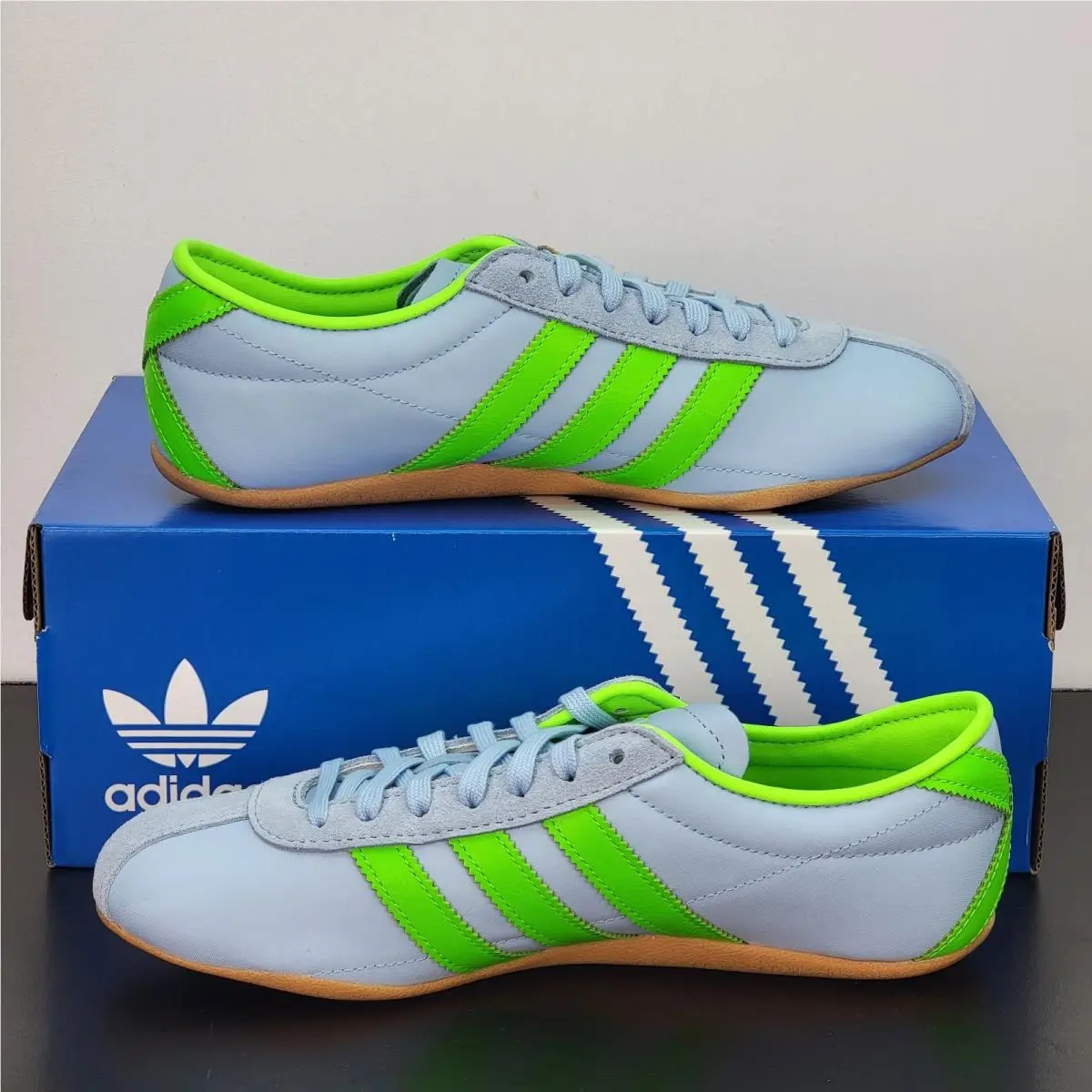Adidas shoes - adidas Originals - Originals - JQ0582 - Blue 0