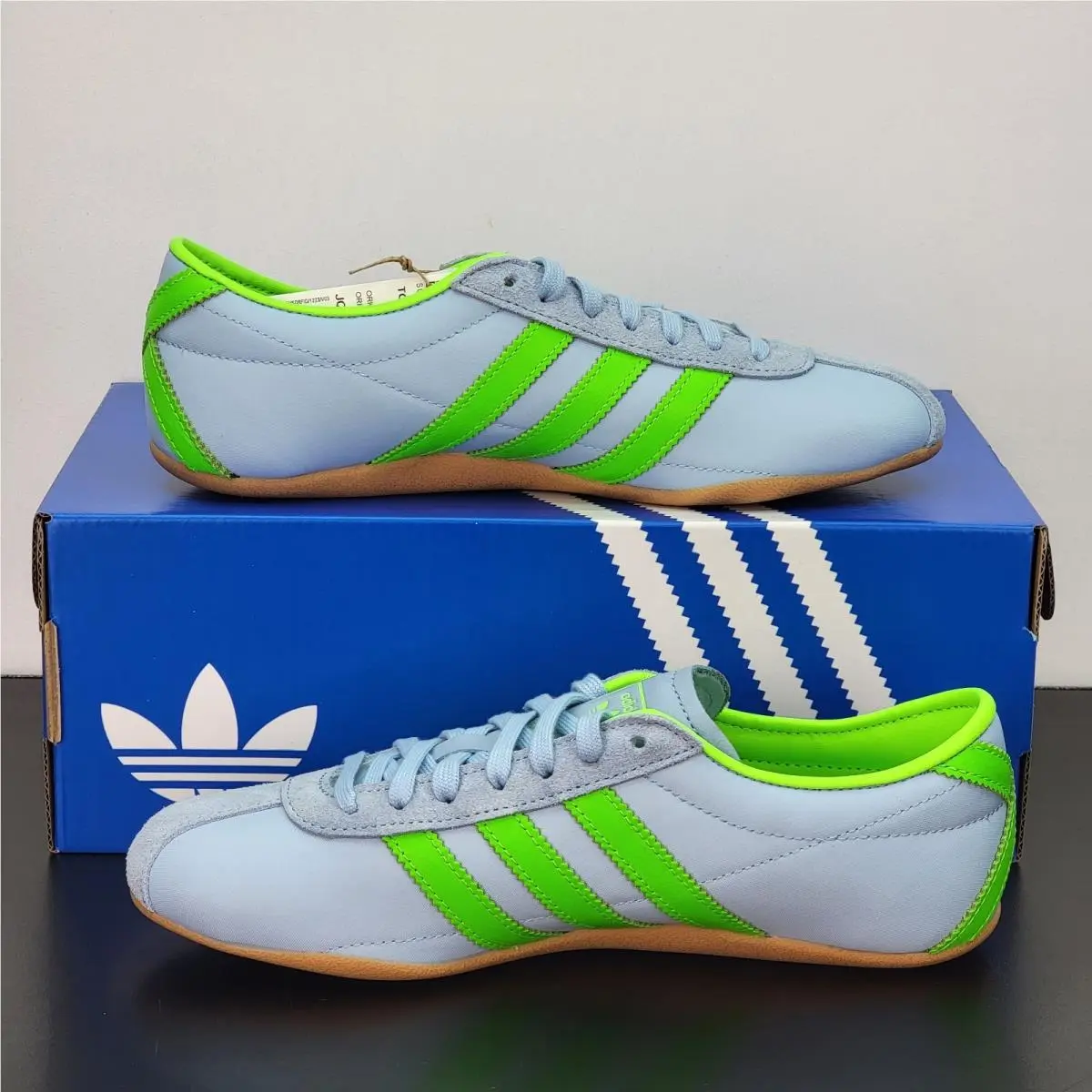 Adidas shoes - adidas Originals - Originals - JQ0582 - Blue 0