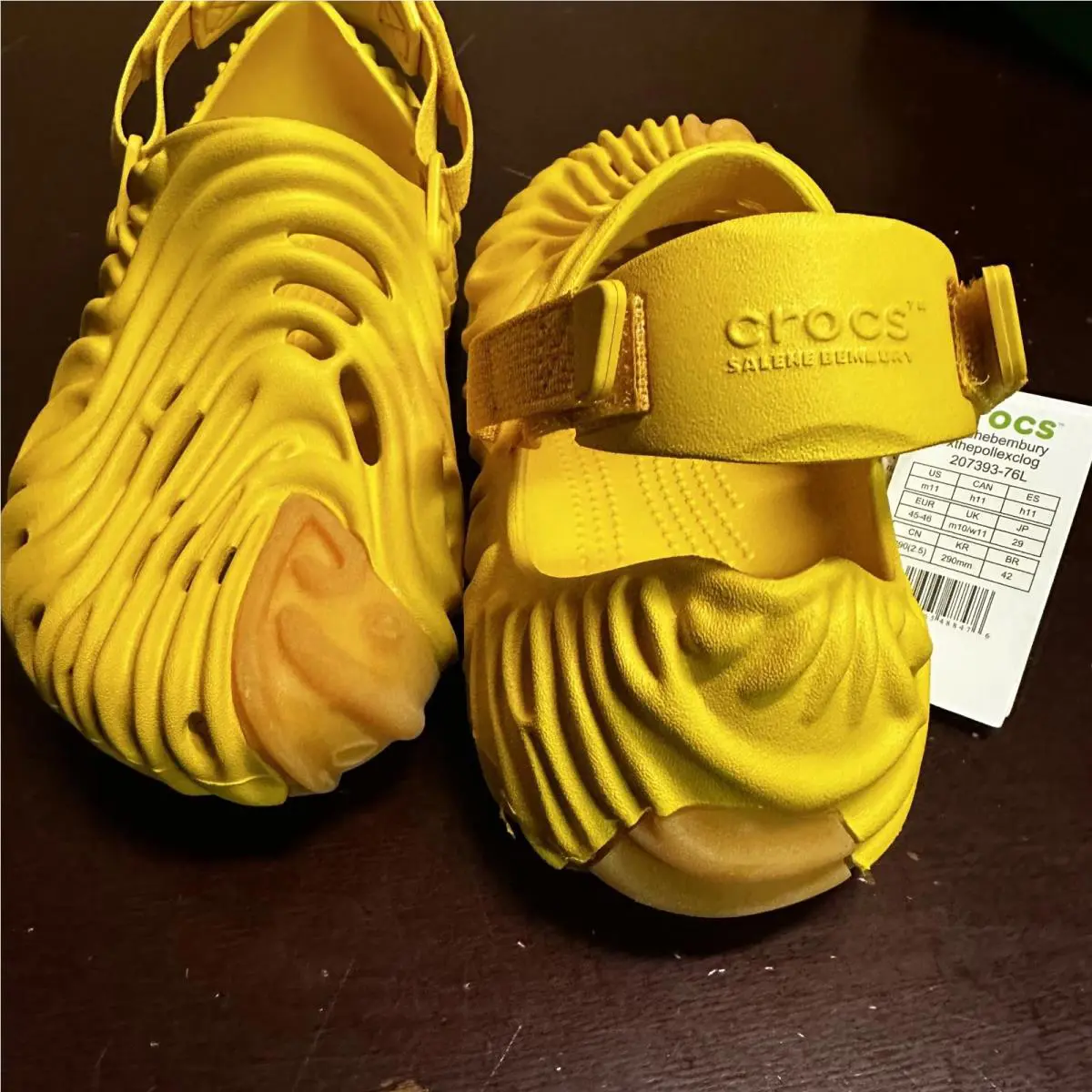 Crocs shoes - NA - Yellow 2