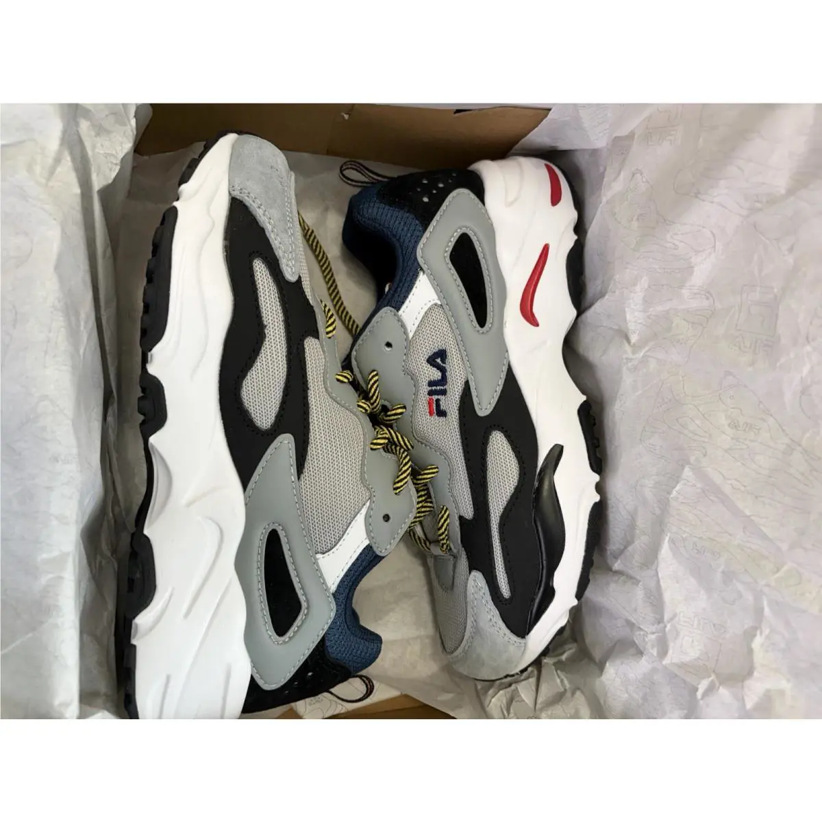 Fila shoes - FILA RAY TRACER - RAY TRACER - 5RM02244-301 - Multicolor (UPC: 691115636897) 2