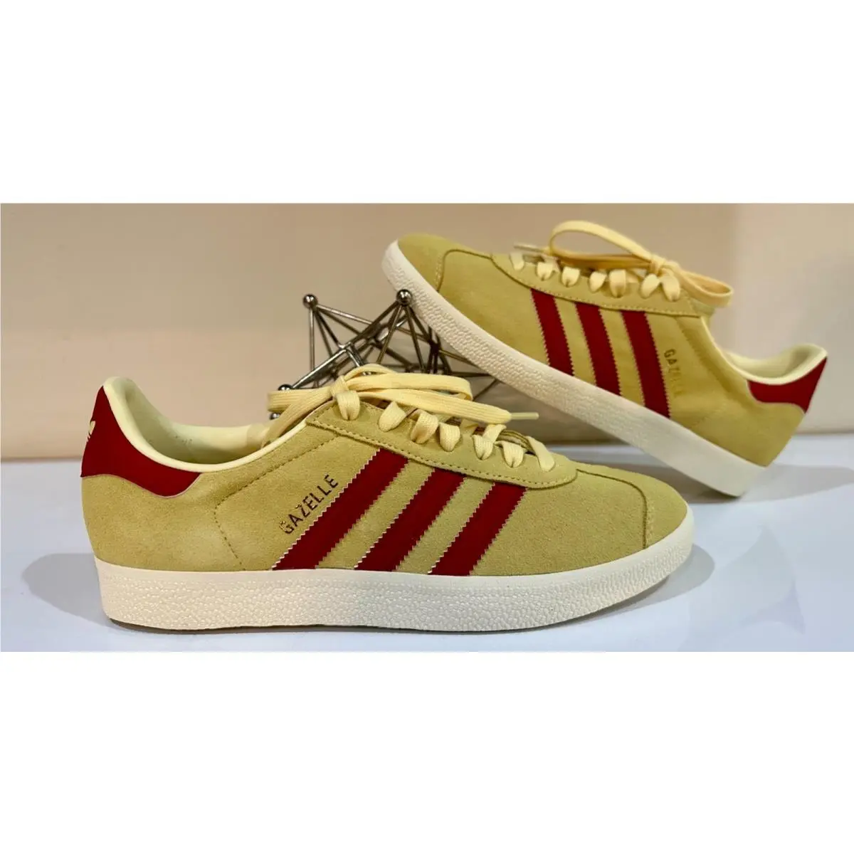 Adidas Gazelle Colombia Shoes Size 8 Mens IF6828 Yellow