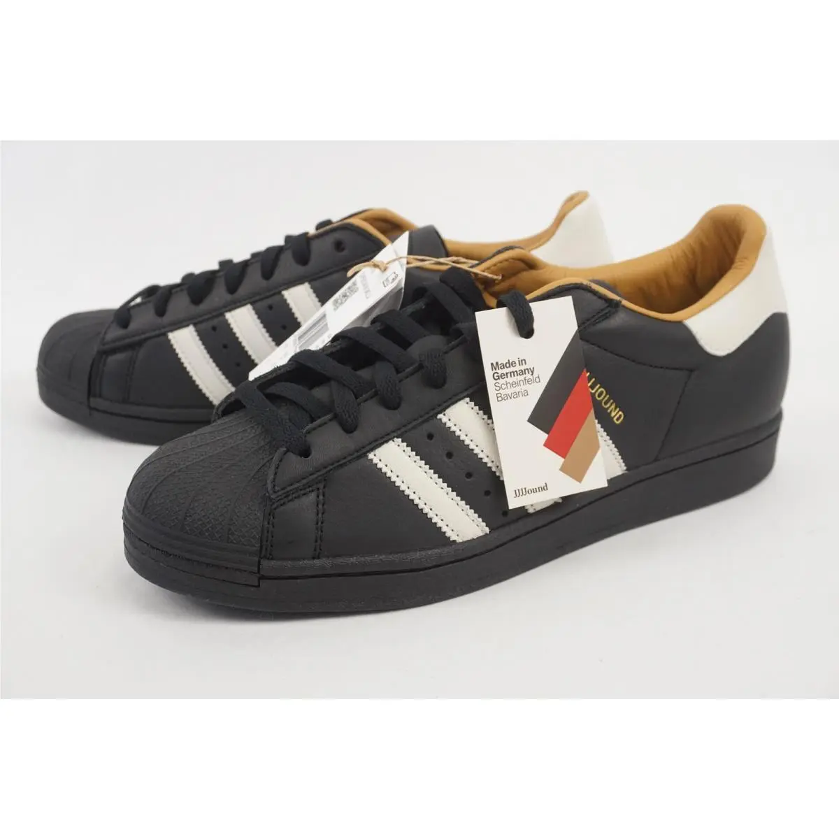 Adidas shoes - Black (UPC: 4067897654002) 0