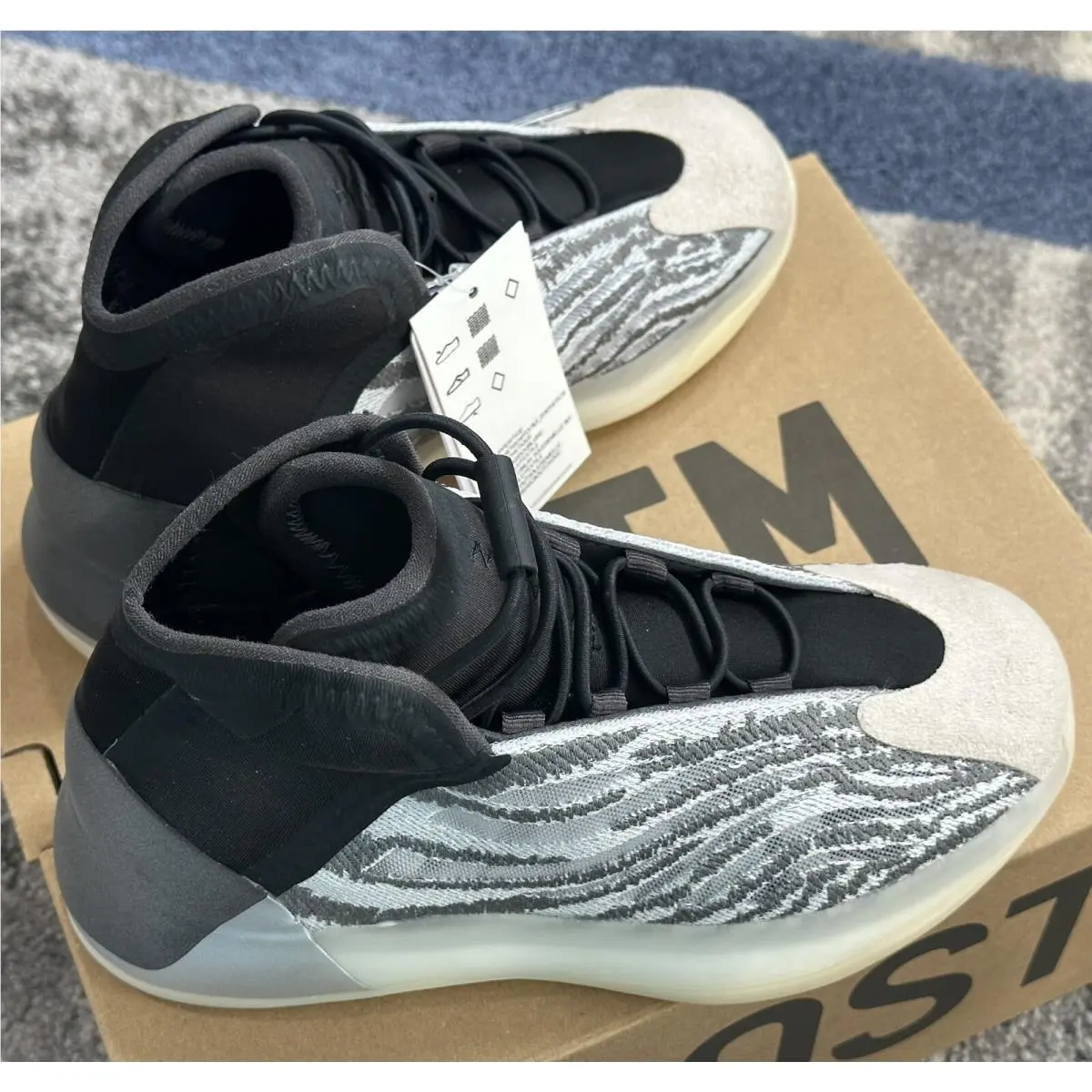 Adidas shoes - adidas Yeezy QNTM - Yeezy QNTM - Multicolor (UPC: 0194821627024) 2